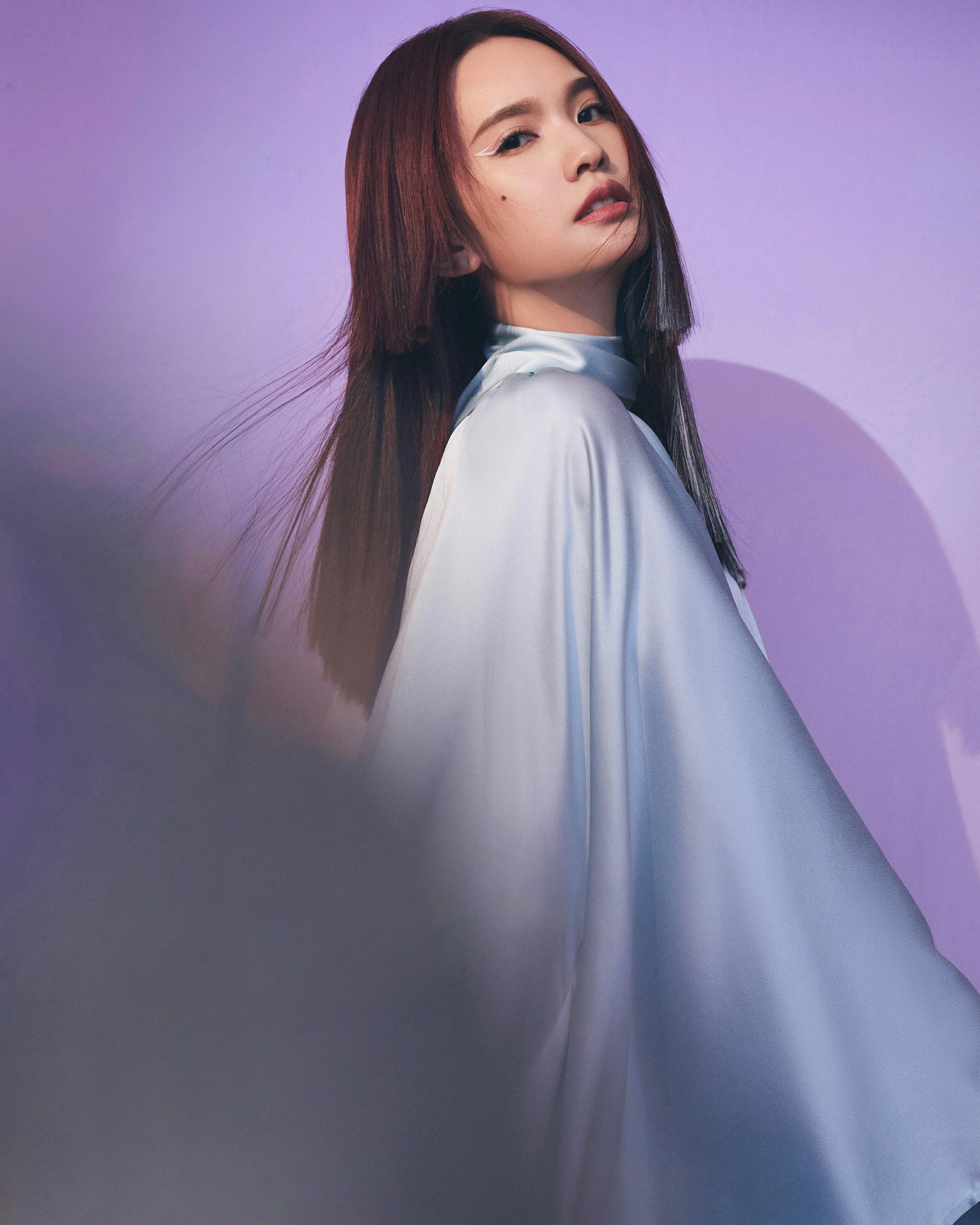 杨丞琳亮相本周《闪光的乐队》 挑染公主切造型带来《天堂》舞台,13