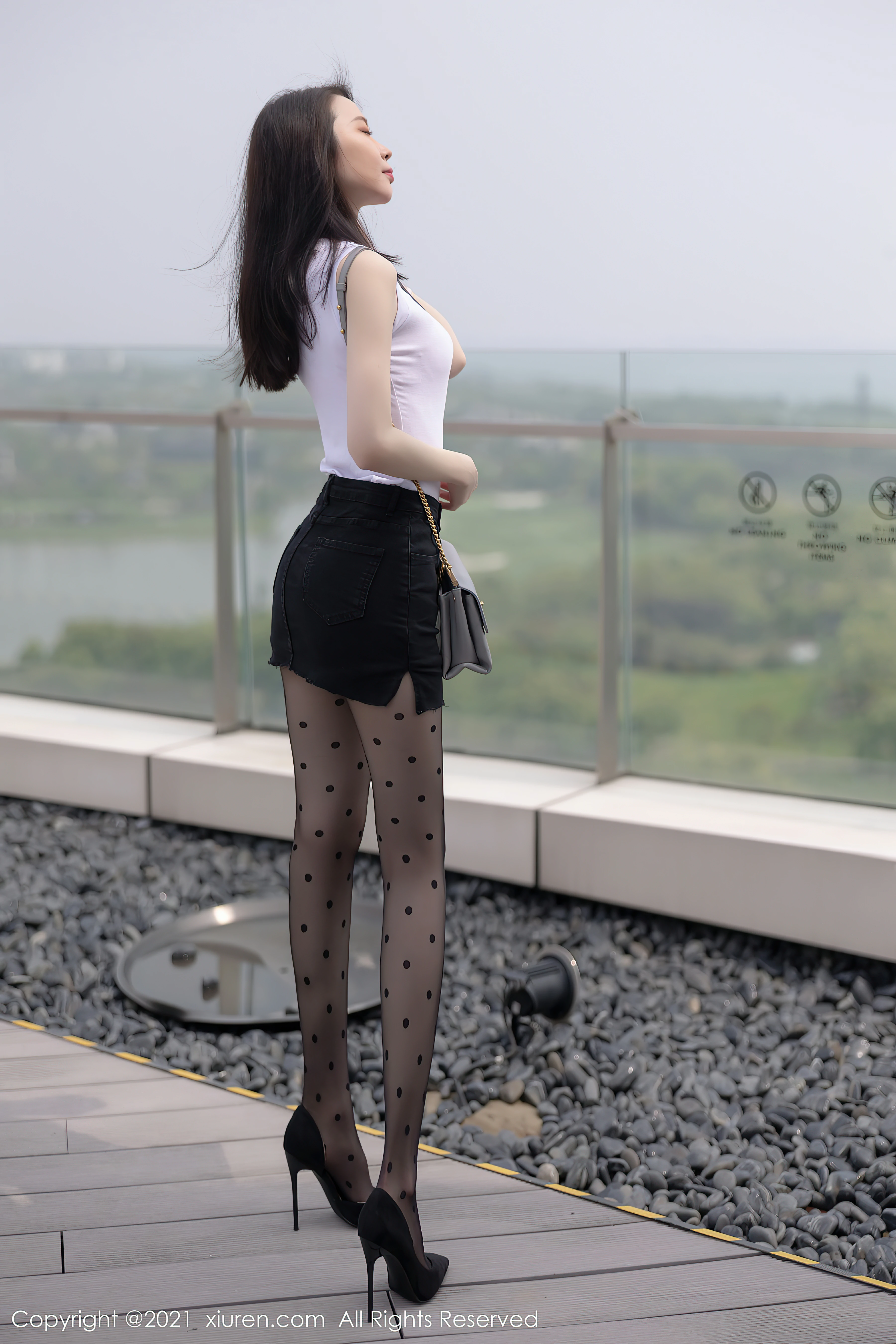 [Xiuren秀人网]XR20210809N03771 梦心月 黑色短裙与粉色内衣加黑丝美腿性感私房写真集,0007