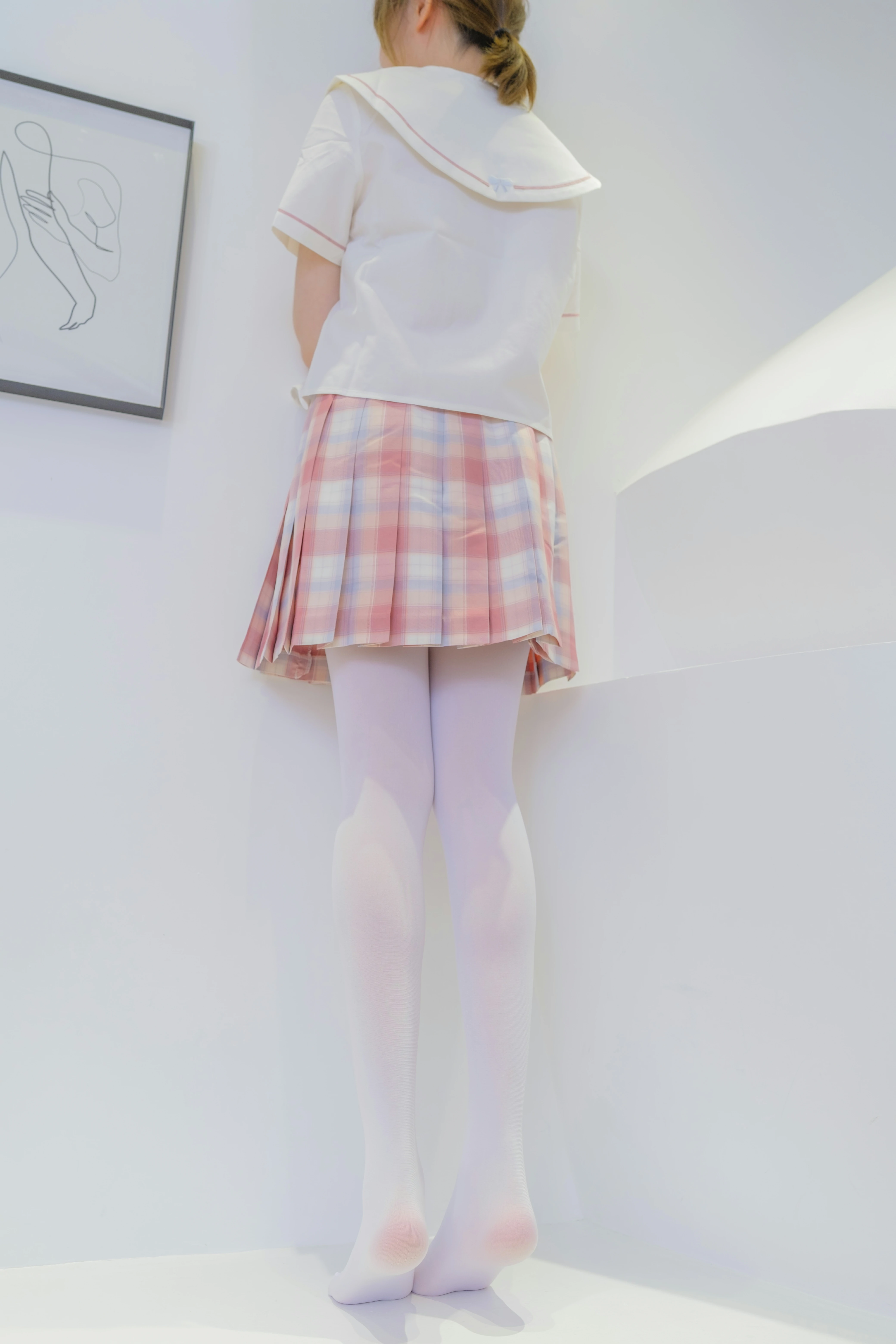 [森萝财团]GZAY3 酒店JK制服小萝莉 白色衬衫与粉色短裙加白色丝袜美腿性感私房写真集,0015