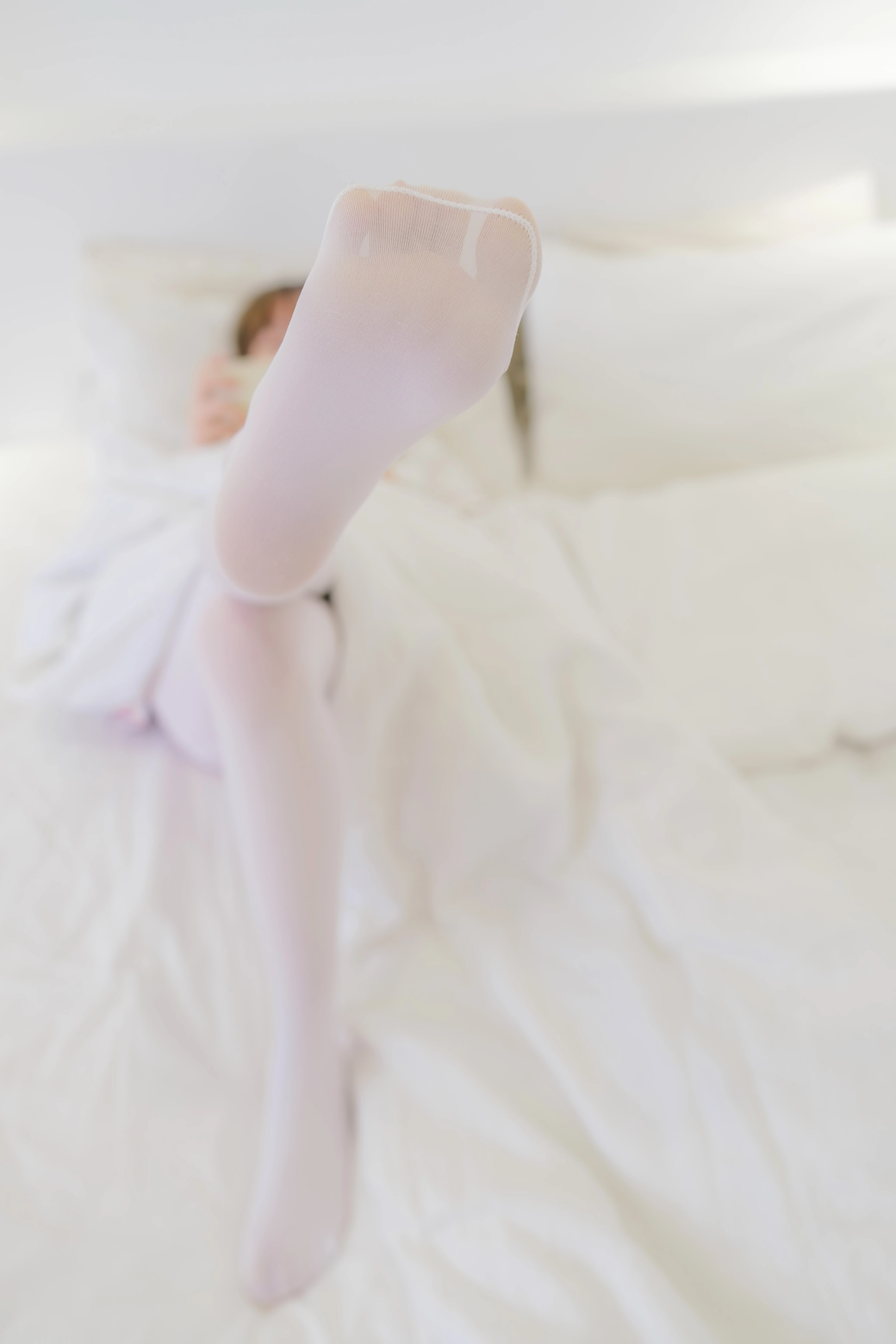 [森萝财团]GZAY3 酒店JK制服小萝莉 白色衬衫与粉色短裙加白色丝袜美腿性感私房写真集,0034