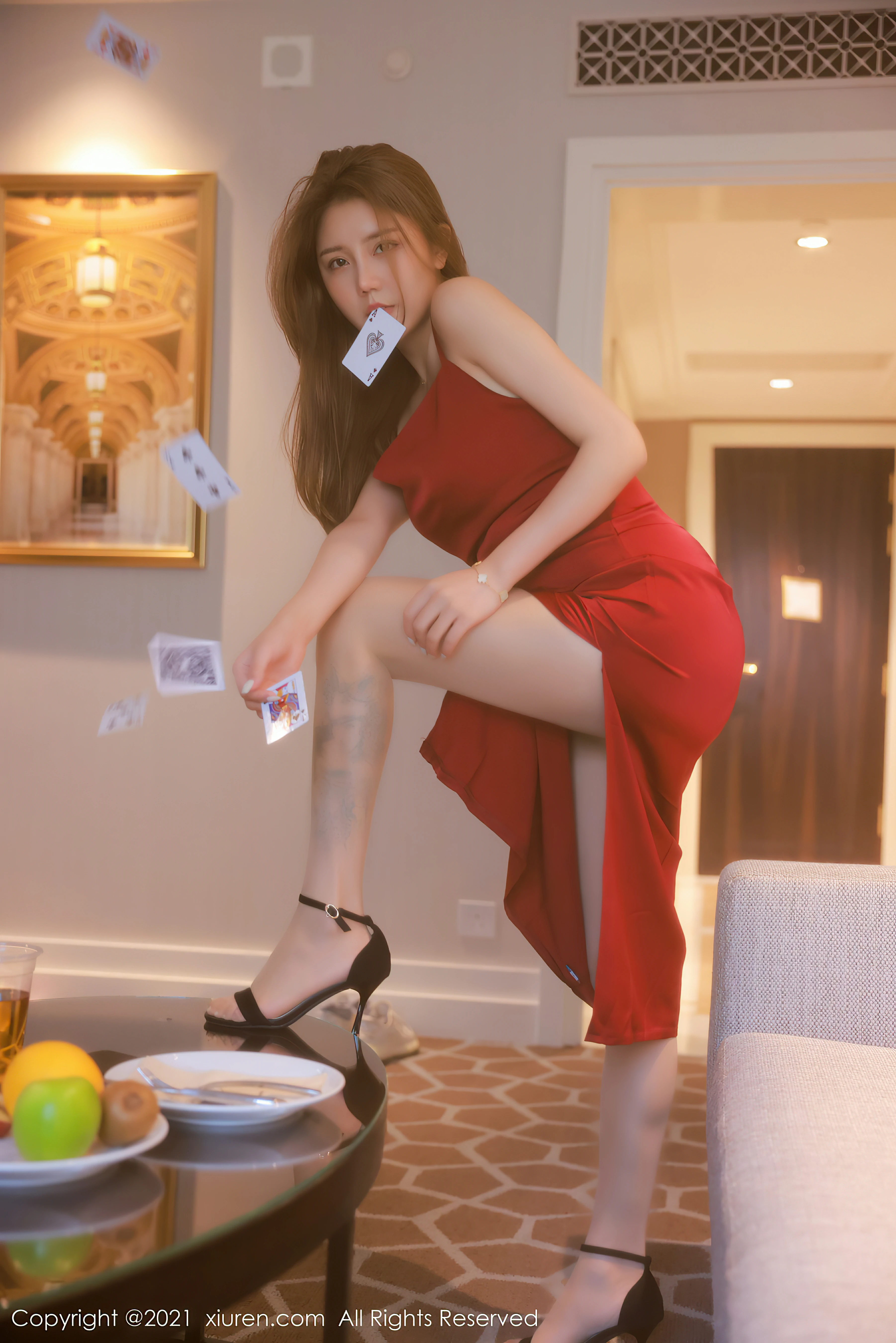 [Xiuren秀人网]XR20210819N03823 夏西CiCi 红色吊带连衣裙加肉丝美腿性感写真集,0013