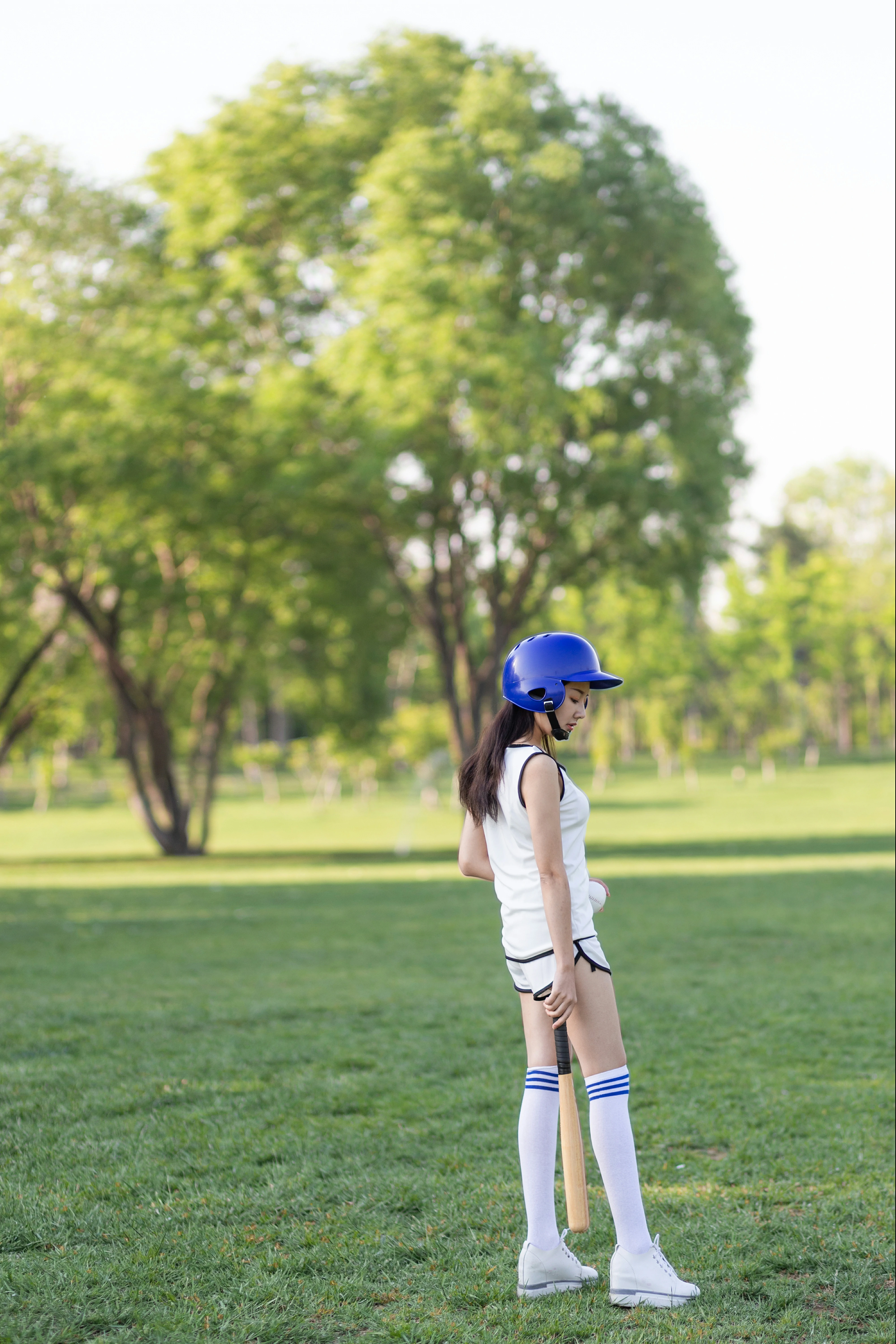 [YITUYU艺图语]2021.01.13 青春的样子 提莫 白色运动背心与短裤加丝袜美腿性感写真集,0021