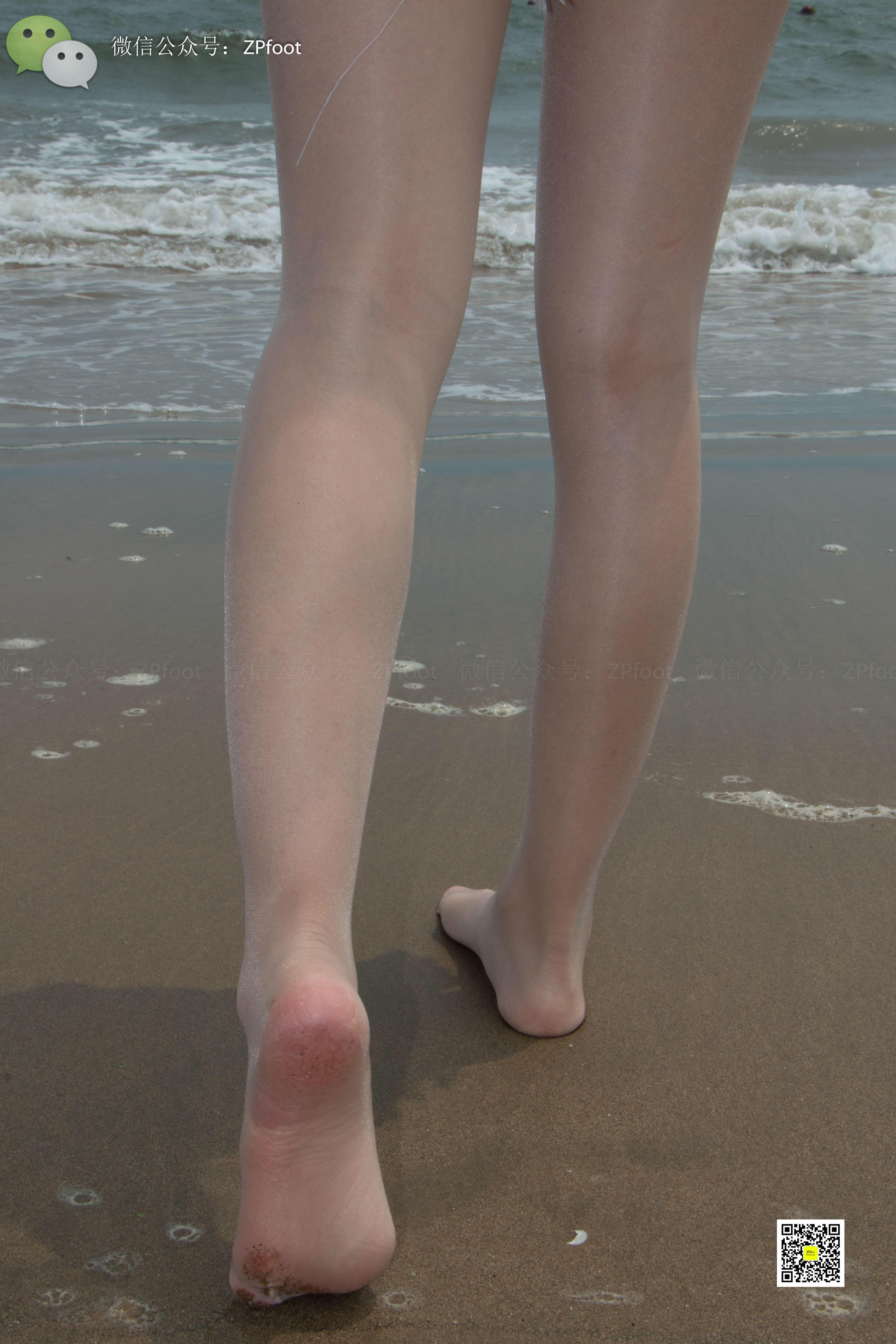 [LSS山茶摄影]NO.008 沙滩肉丝 性感小学妹 白色短袖与牛仔热裤加肉丝美腿写真集,2