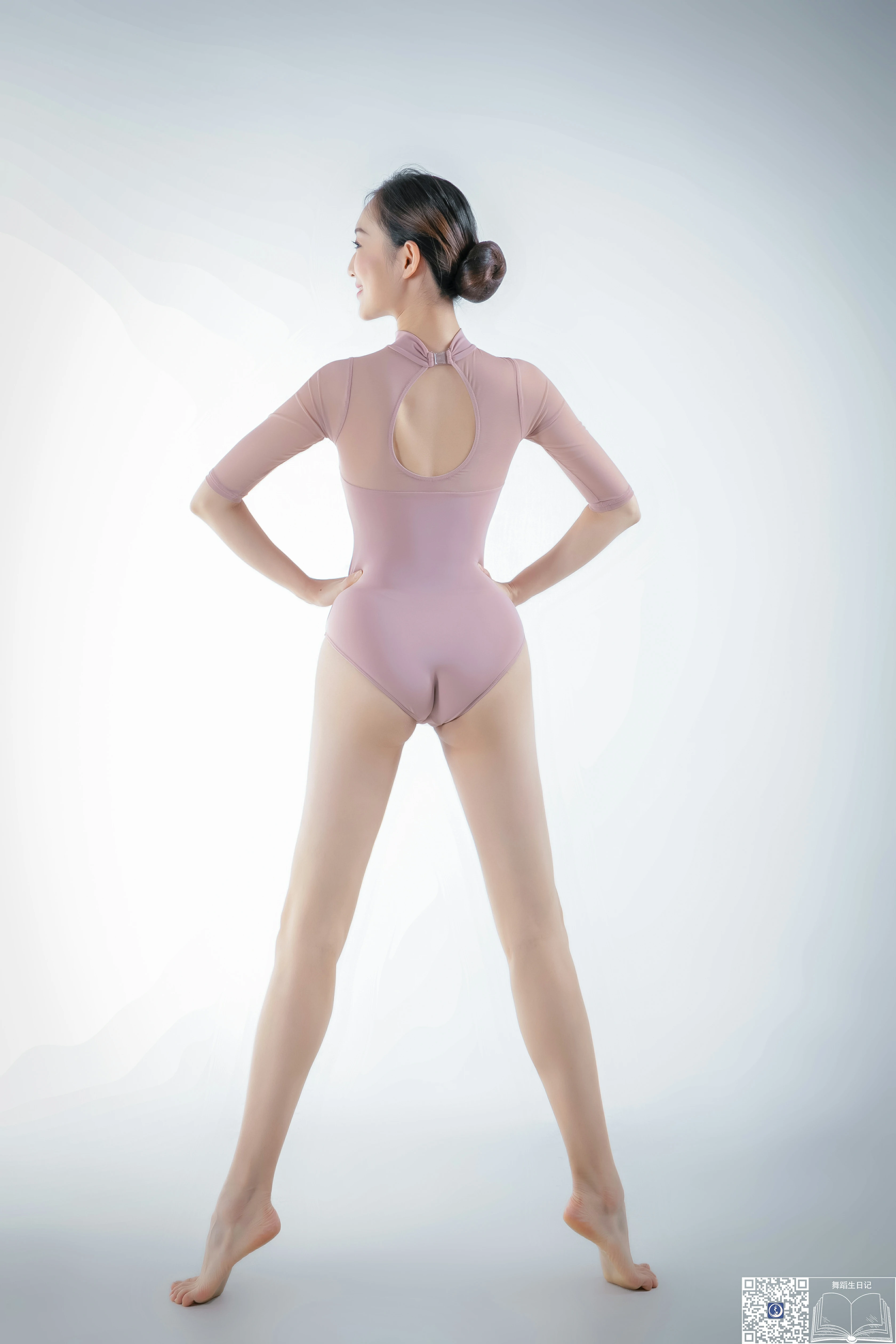 [GALLI嘉丽]舞蹈生日记 030 东旸 粉色体操服与红色紧身连体内衣性感写真集,0004