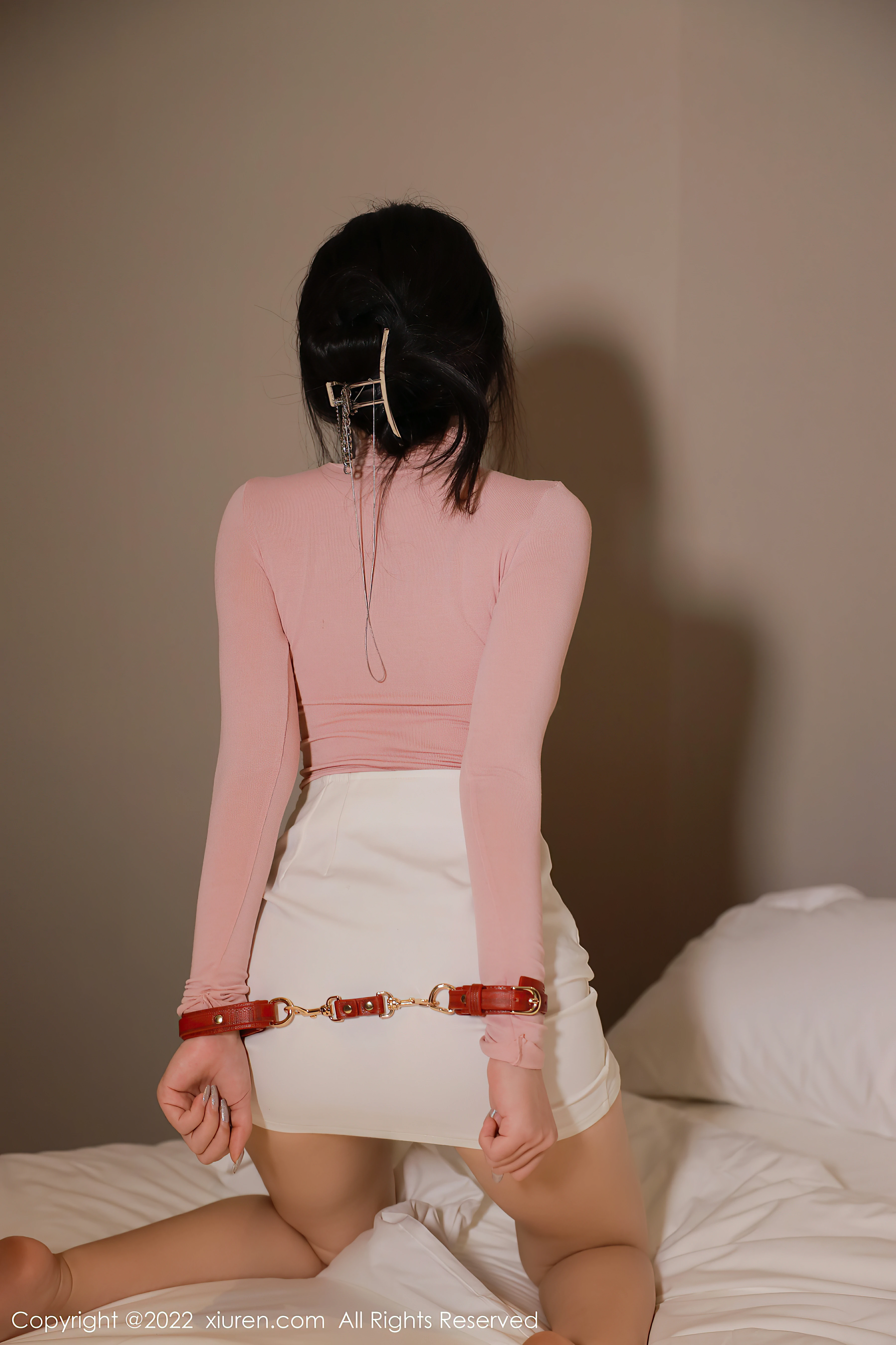 [Xiuren秀人网]XR20220113N04457 Niki可雅 粉色紧身上衣加白色短裙性感私房写真集,0021