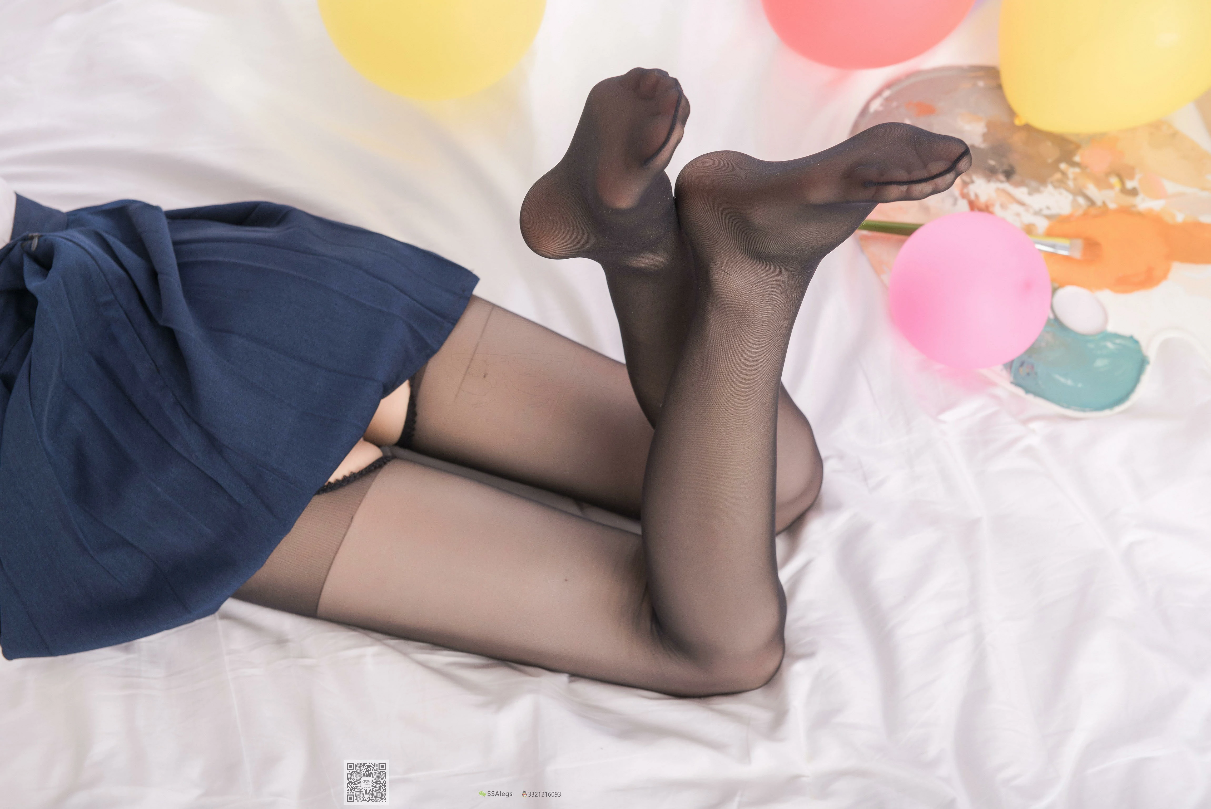 [SSA丝社]NO.023 性感小学妹 小琪琪 JK制服与蓝色短裙加黑丝美腿私房写真集,42