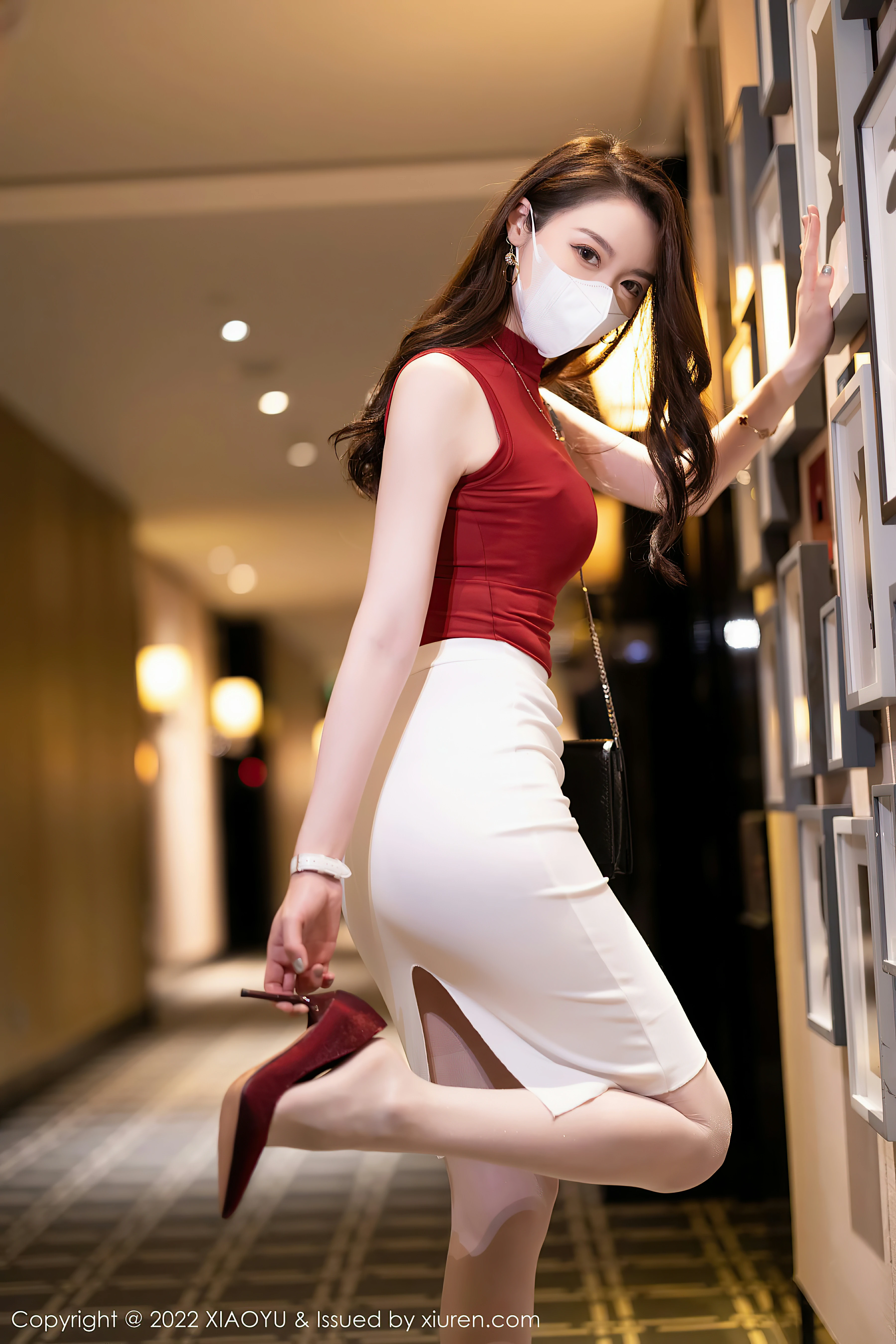 [XIAOYU语画界]YU20220706VOL0814 梦心玥 白色短裙与红色内衣加肉丝美腿性感私房写真集,0014