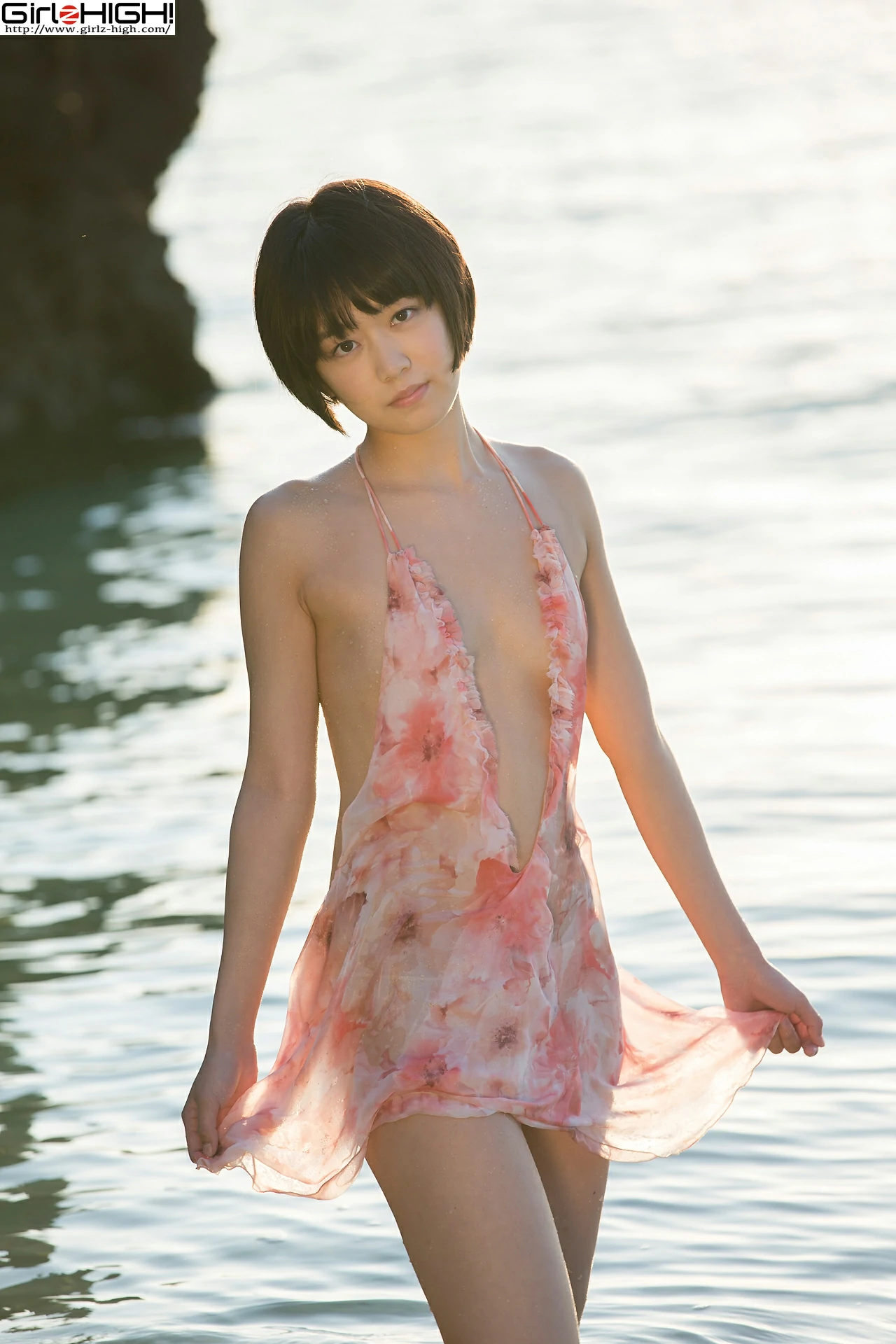 [Girlz-High]0017 西野小春（にしの こはる，Koharu Nishino）粉色吊带裸背连衣裙性感写真集,photo_012