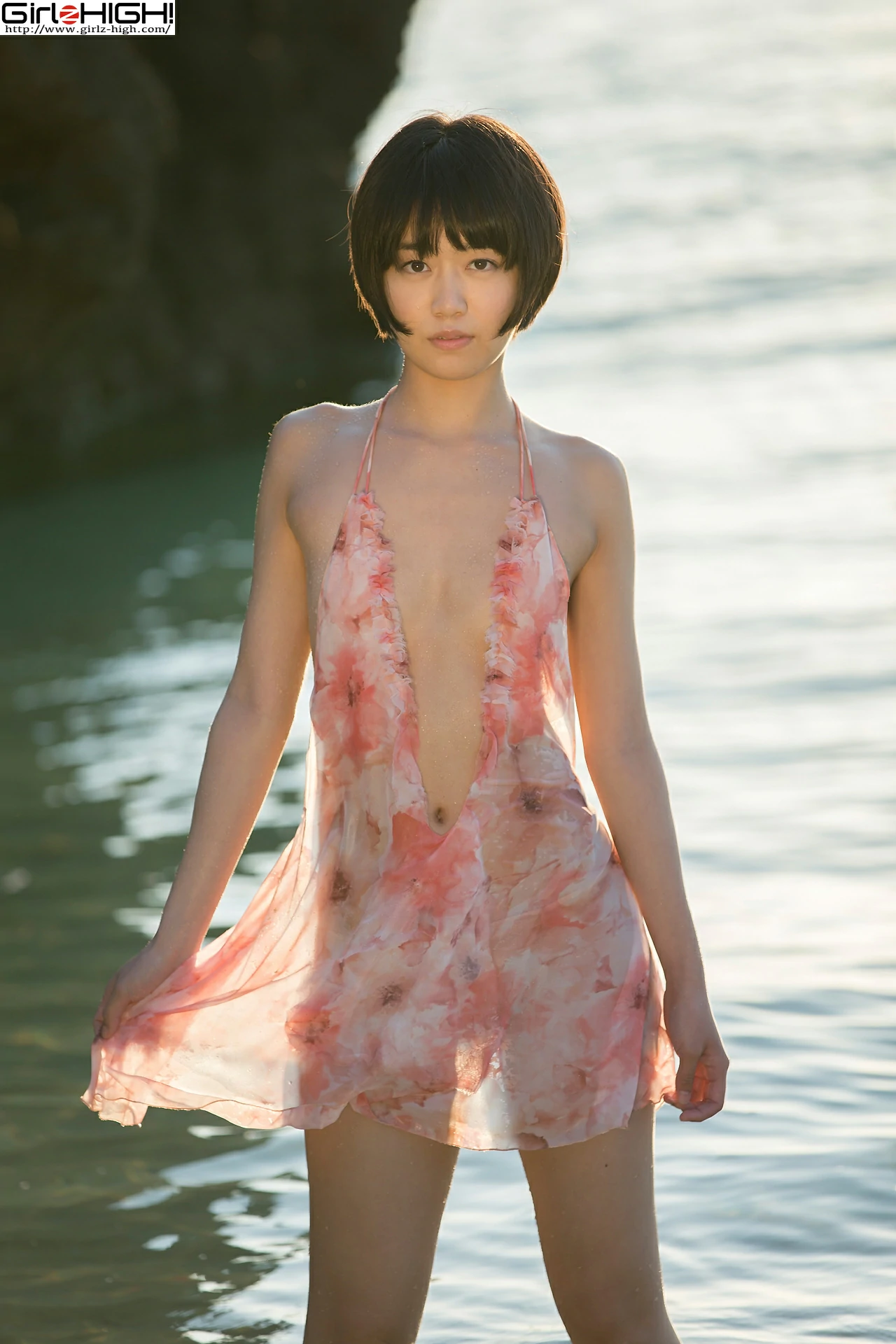 [Girlz-High]0017 西野小春（にしの こはる，Koharu Nishino）粉色吊带裸背连衣裙性感写真集,photo_011