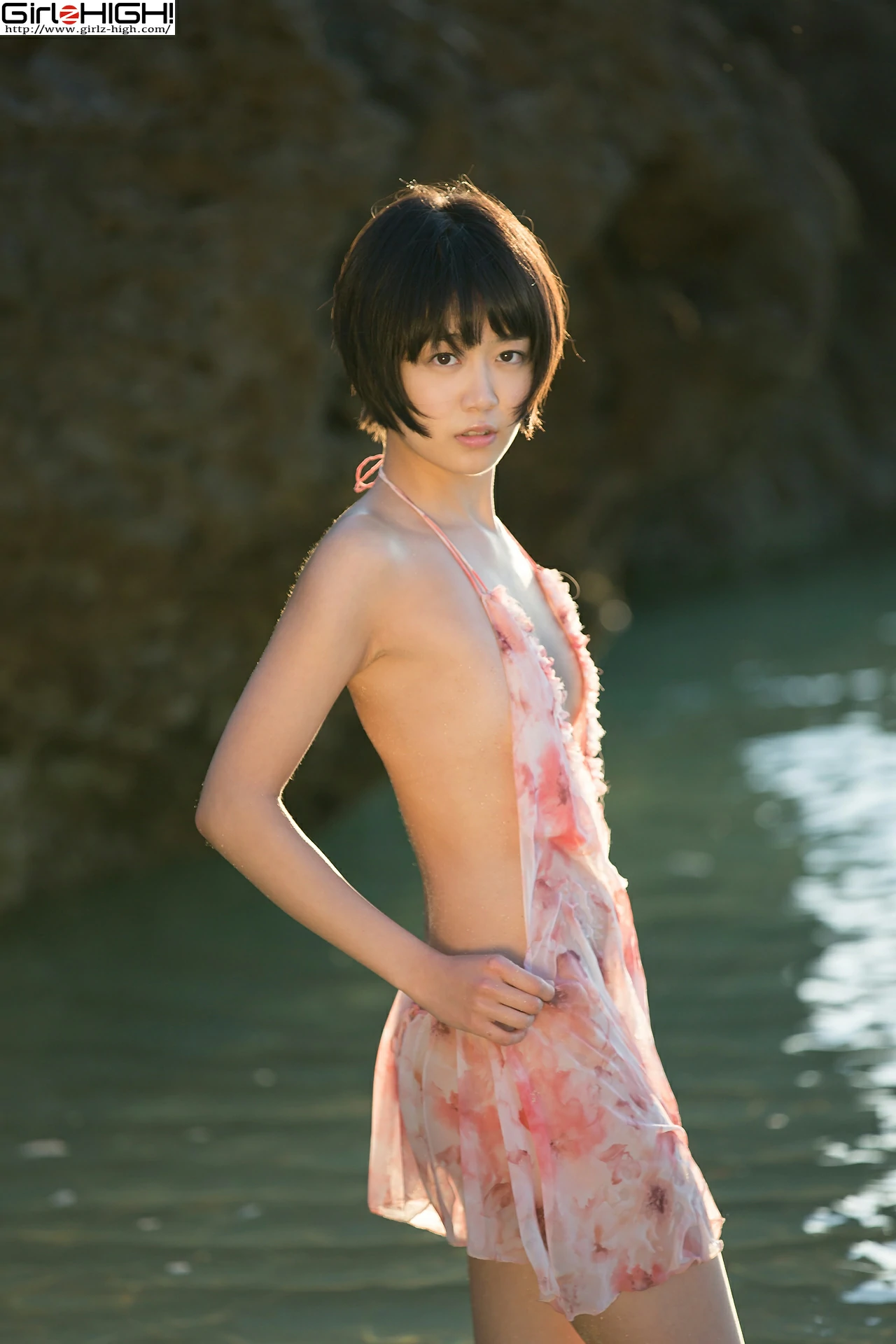 [Girlz-High]0017 西野小春（にしの こはる，Koharu Nishino）粉色吊带裸背连衣裙性感写真集,photo_010