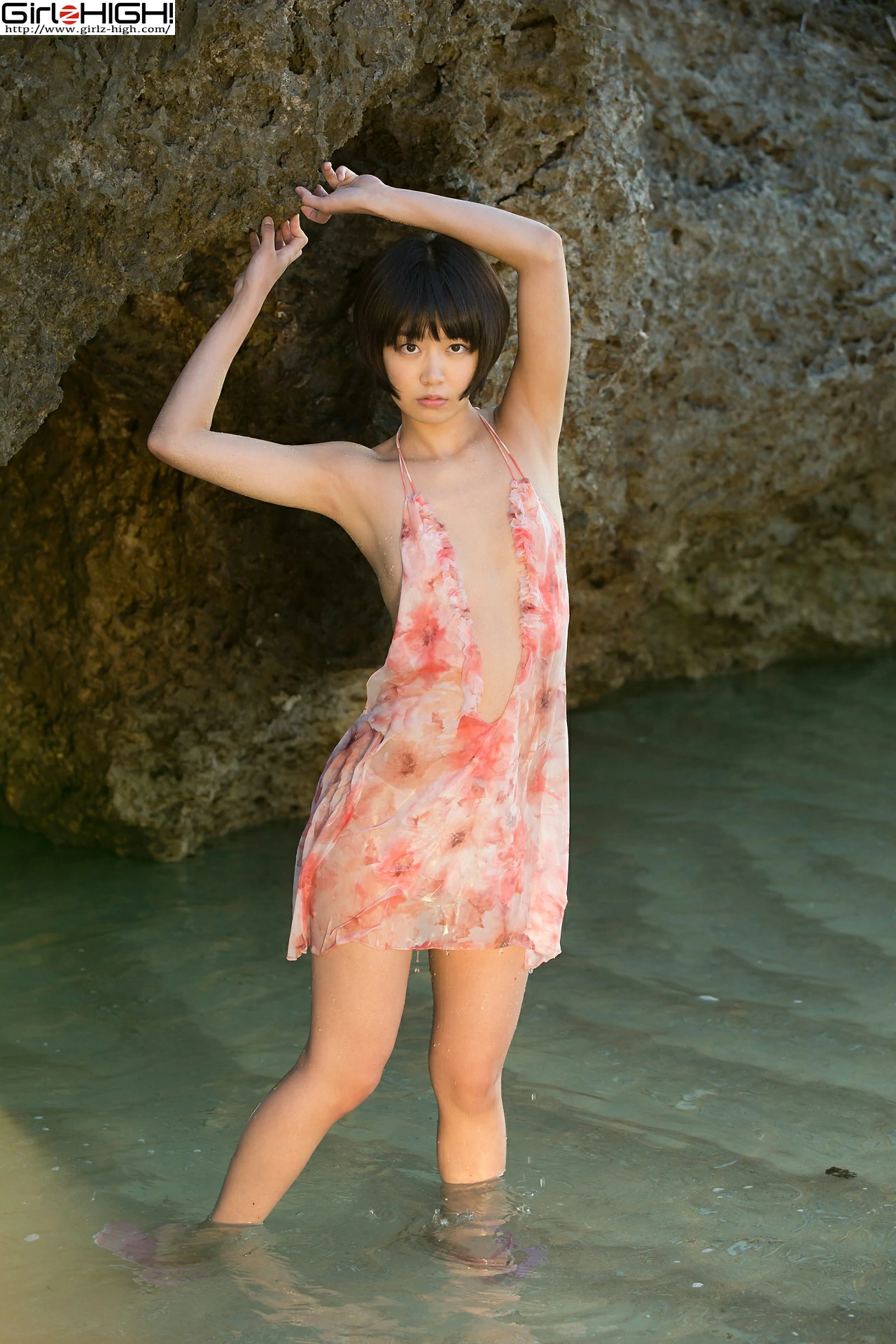 [Girlz-High]0017 西野小春（にしの こはる，Koharu Nishino）粉色吊带裸背连衣裙性感写真集,photo_015
