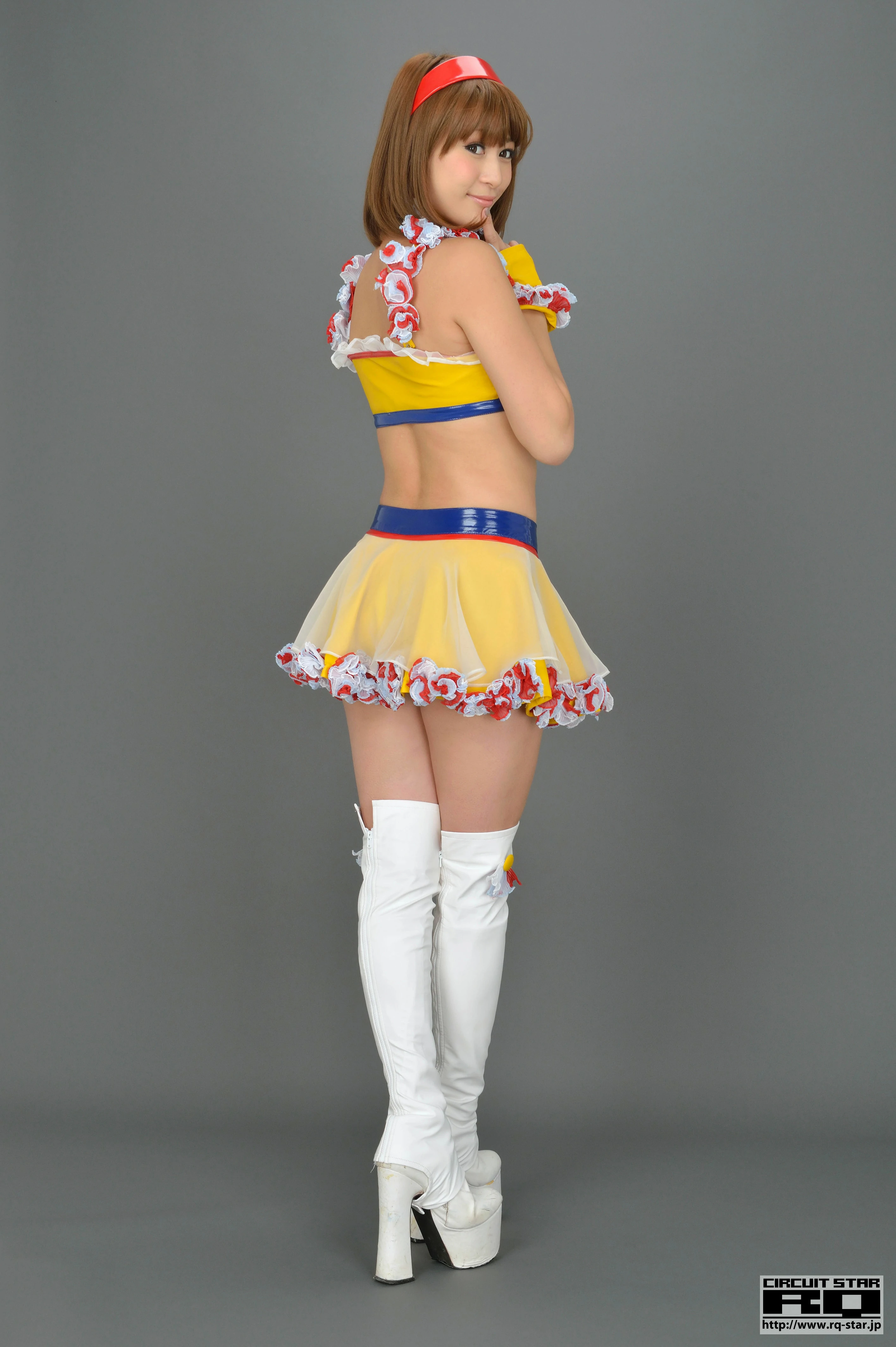 [RQ-STAR写真]NO.00733 日本赛车女郎 しばはらまい（柴原麻衣，Mai Shibahara）黄色制服加短裙性感写真集,013