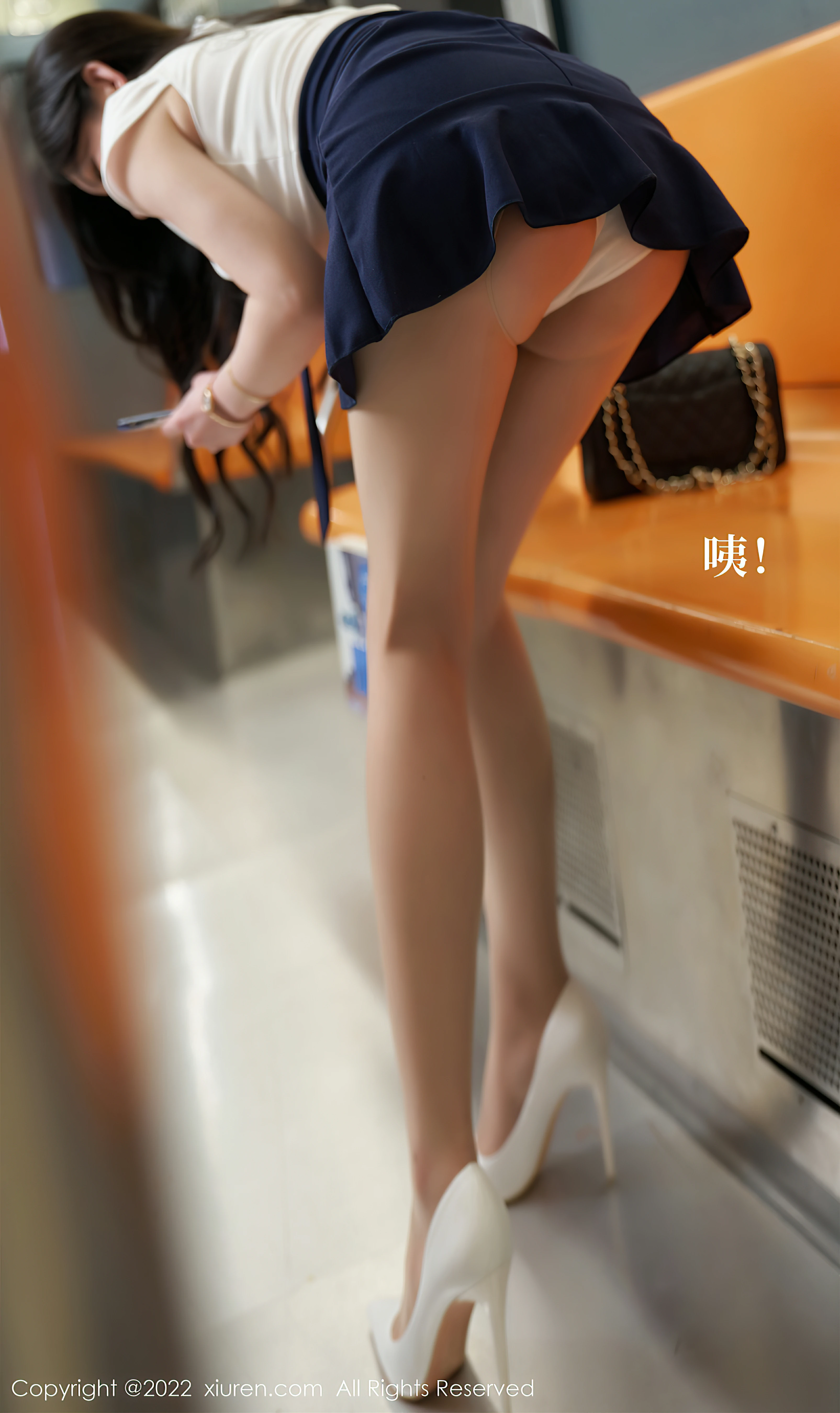 [Xiuren秀人网]XR20220507N04979 周于希Sally 蓝白连衣裙与白色内衣加肉丝美腿性感写真集,0002