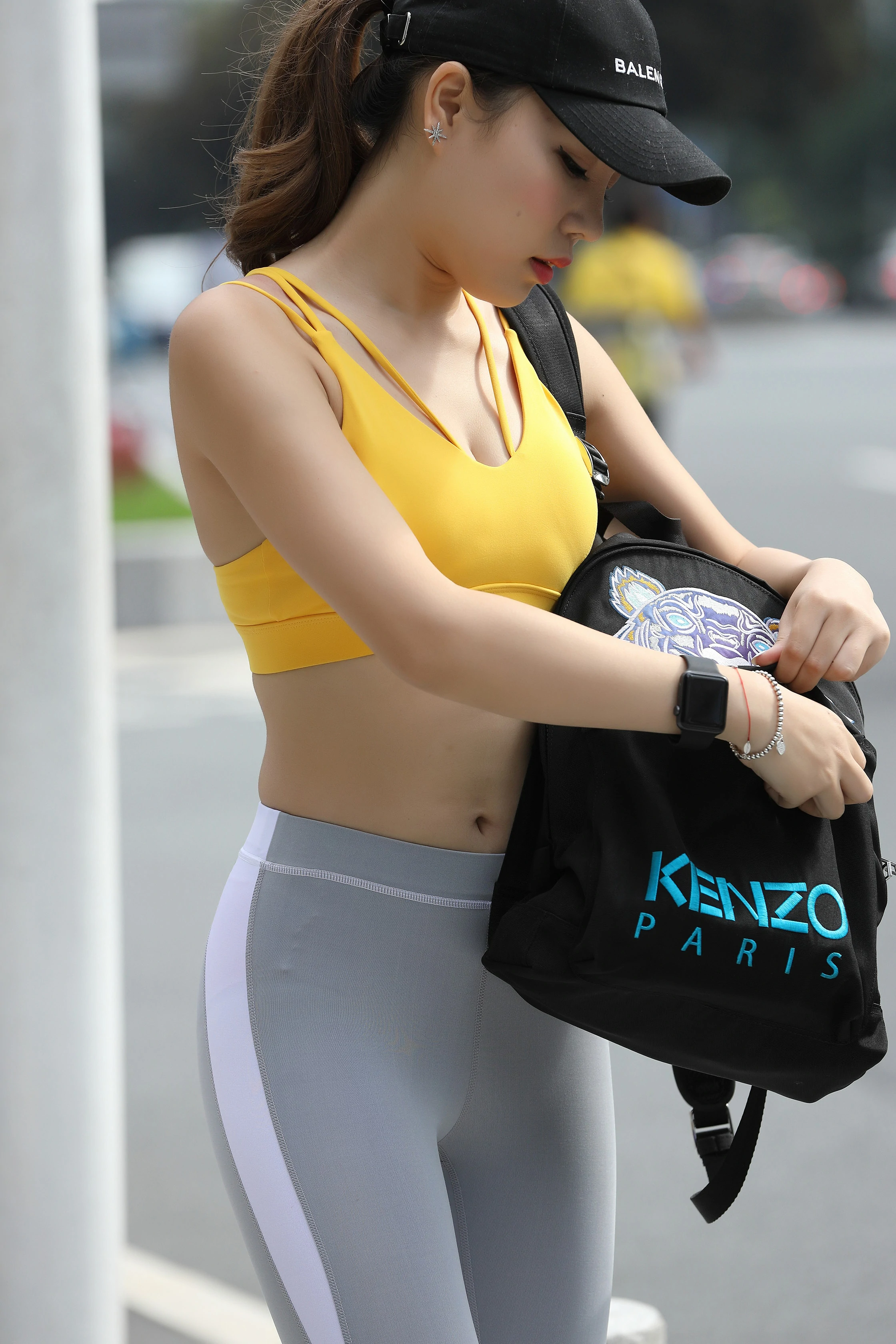 [精选]NO.0003 芝士健身熟女 黄色运动内衣加灰色紧身瑜伽裤性感写真集,0152