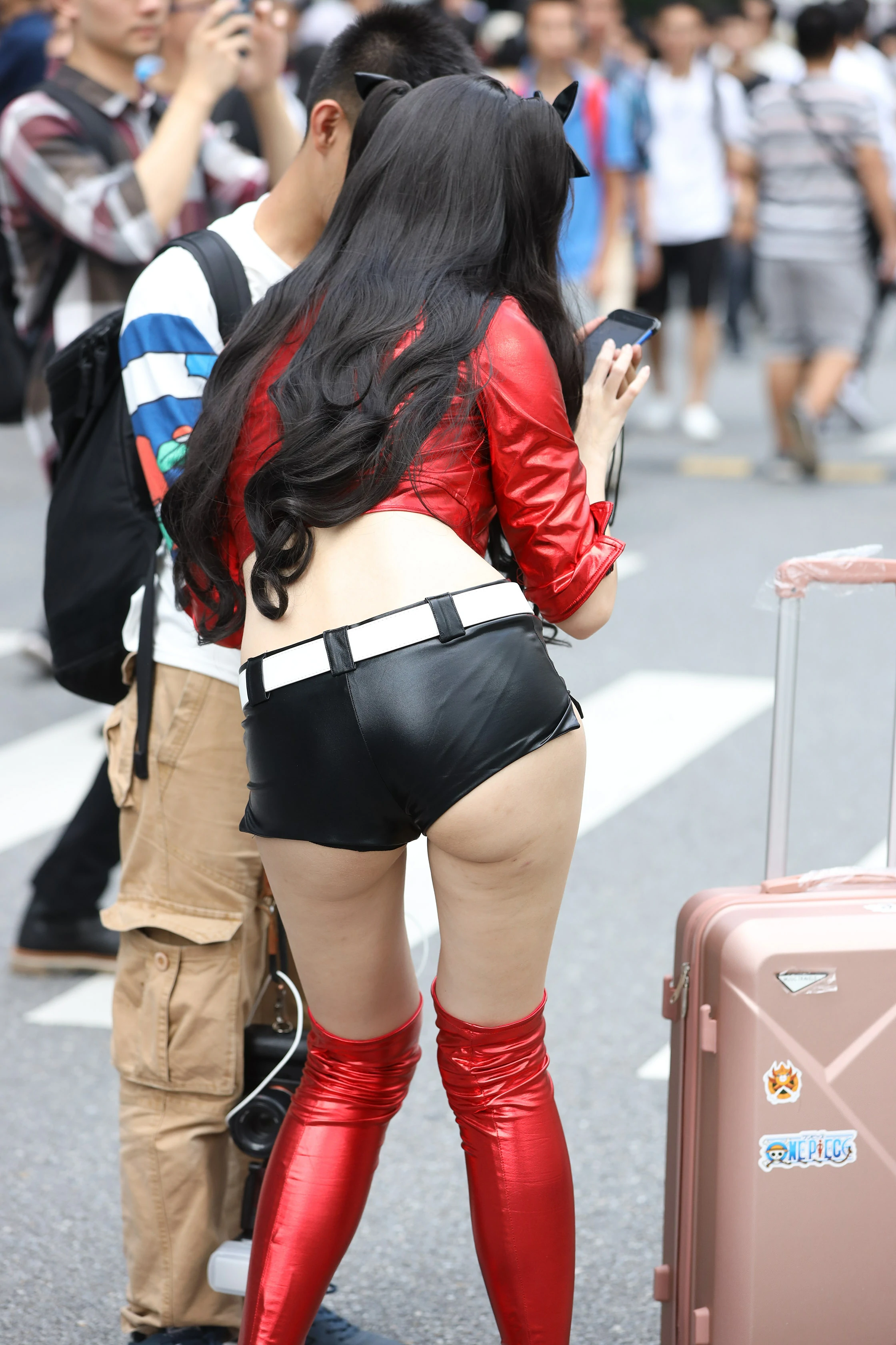 [精选]NO.0006 动漫少女 红色高腰卫衣加黑色超短裤性感写真,1L5A0978