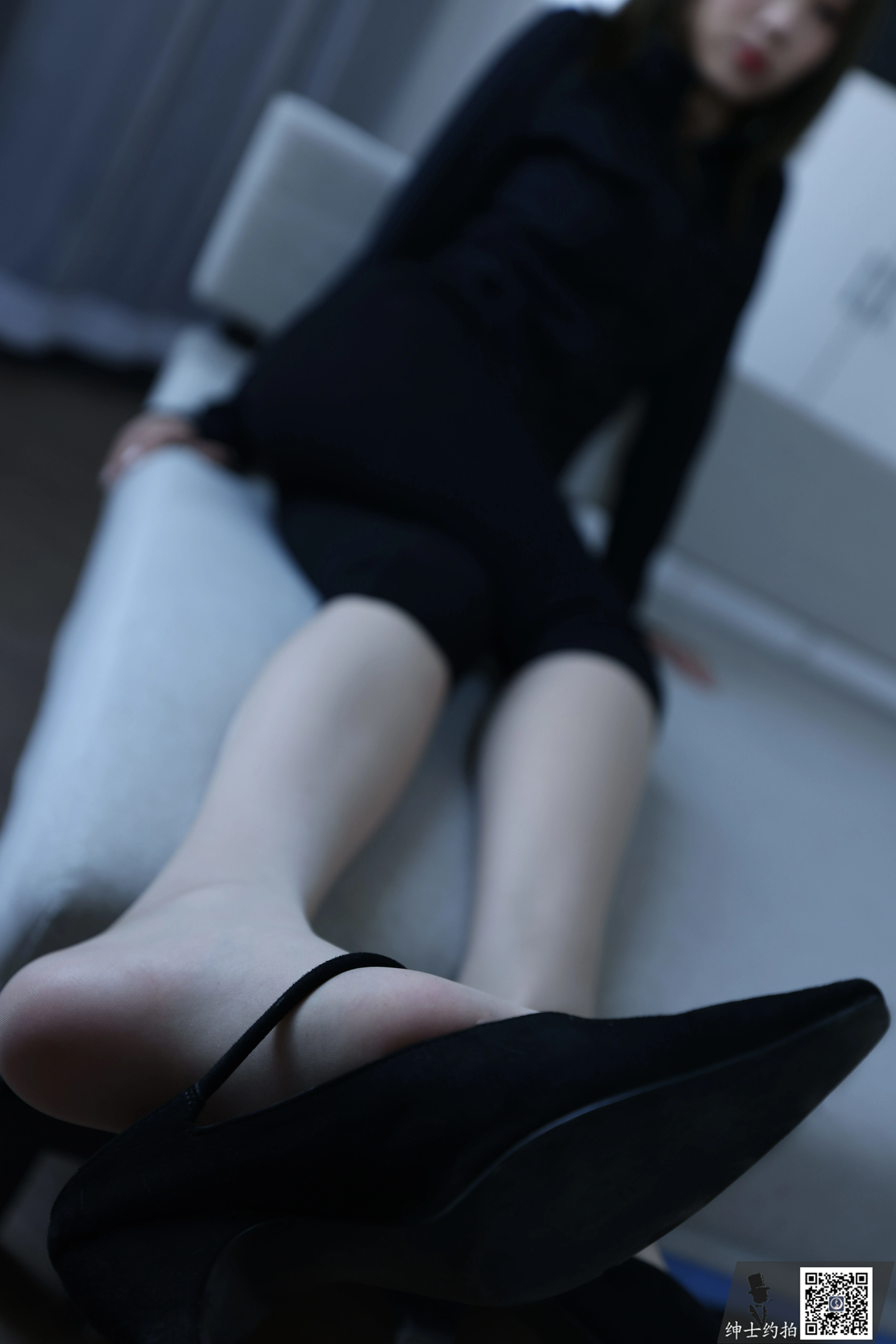 [SHENSHI绅士]SS015 霖霖 黑色衬衫与紧身打底裤加肉丝美腿性感私房写真集,1
