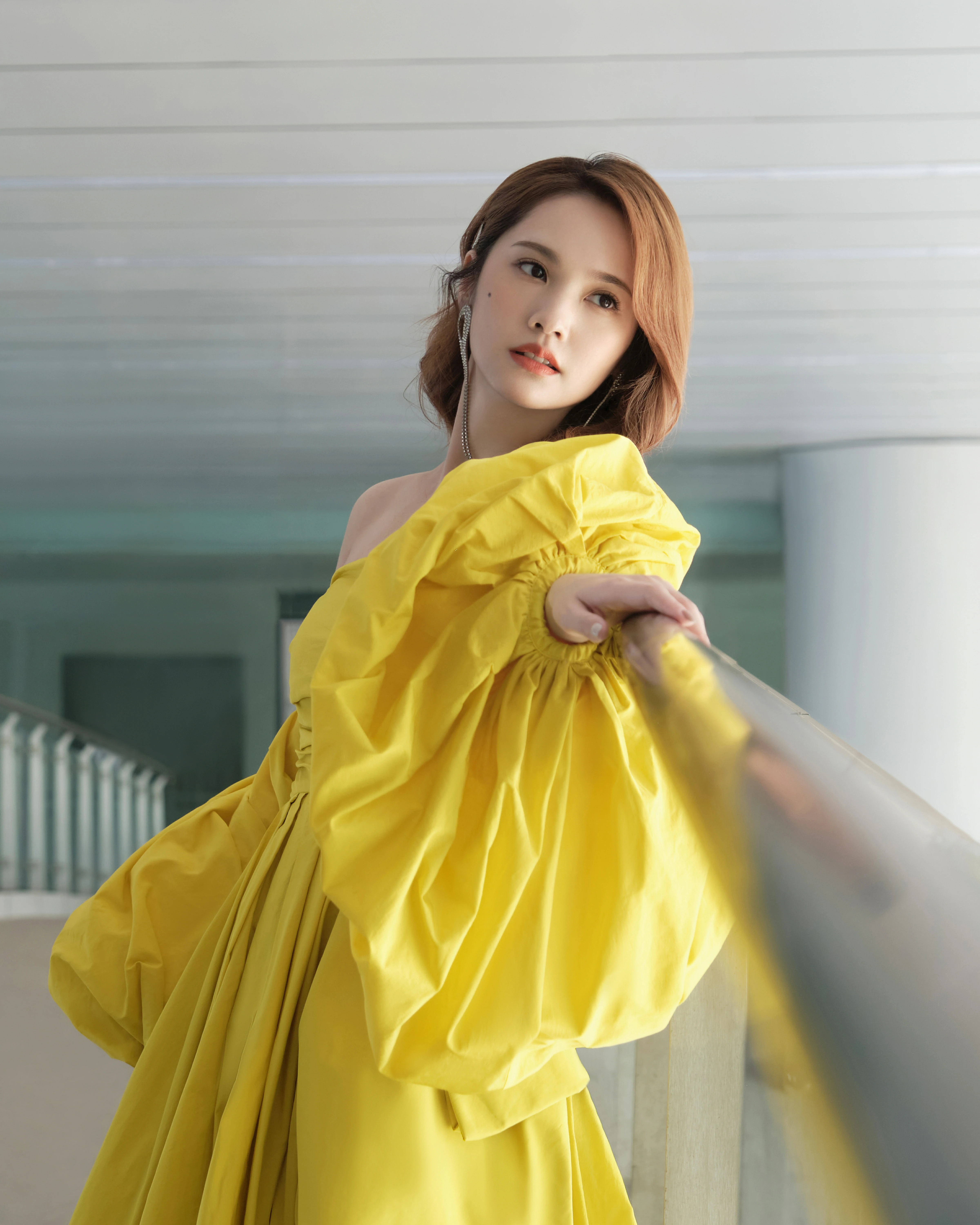 杨丞琳《我们的歌》最新造型写真发布 斜麻花辫造型出镜甜又靓,11
