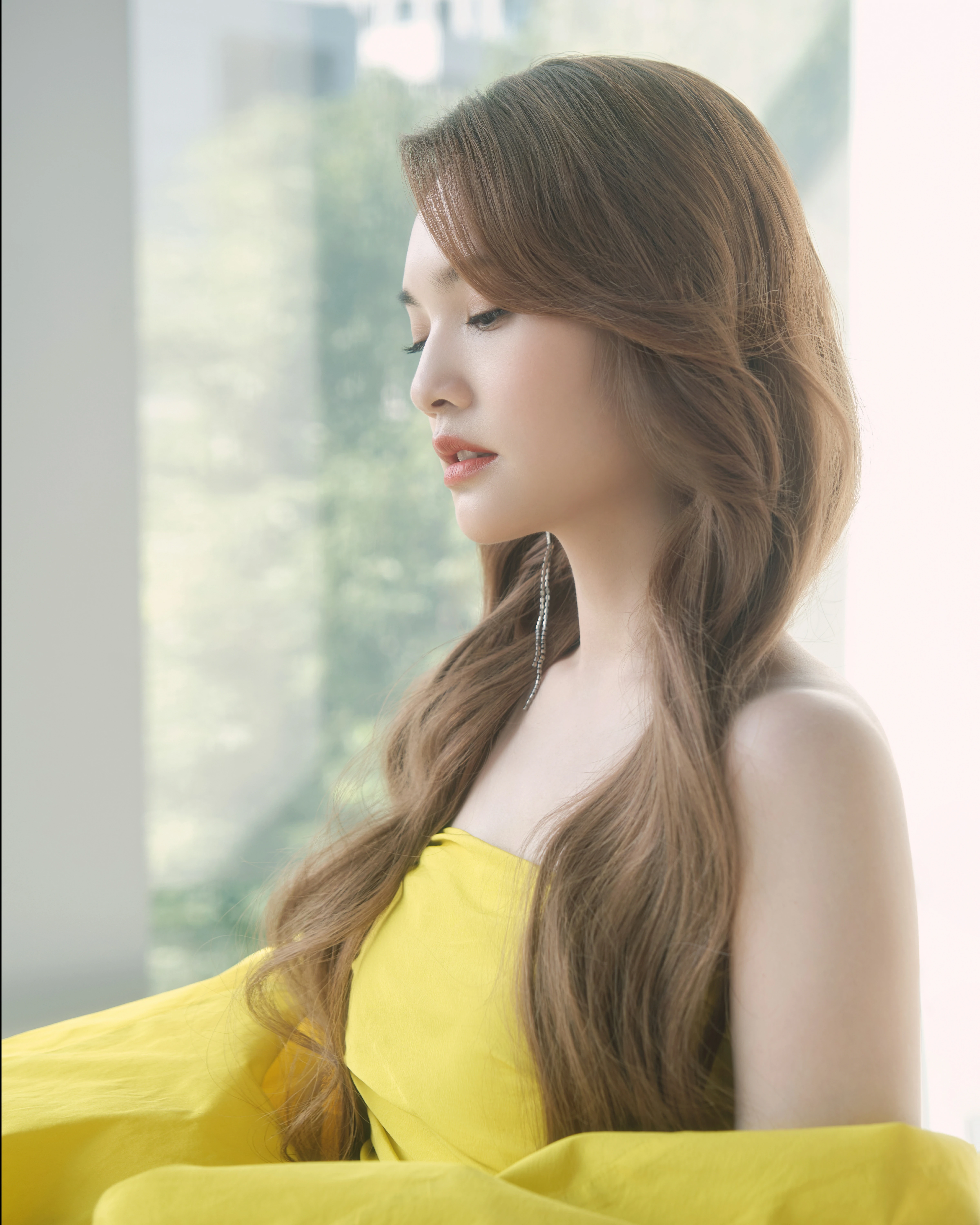 杨丞琳《我们的歌》最新造型写真发布 斜麻花辫造型出镜甜又靓,20