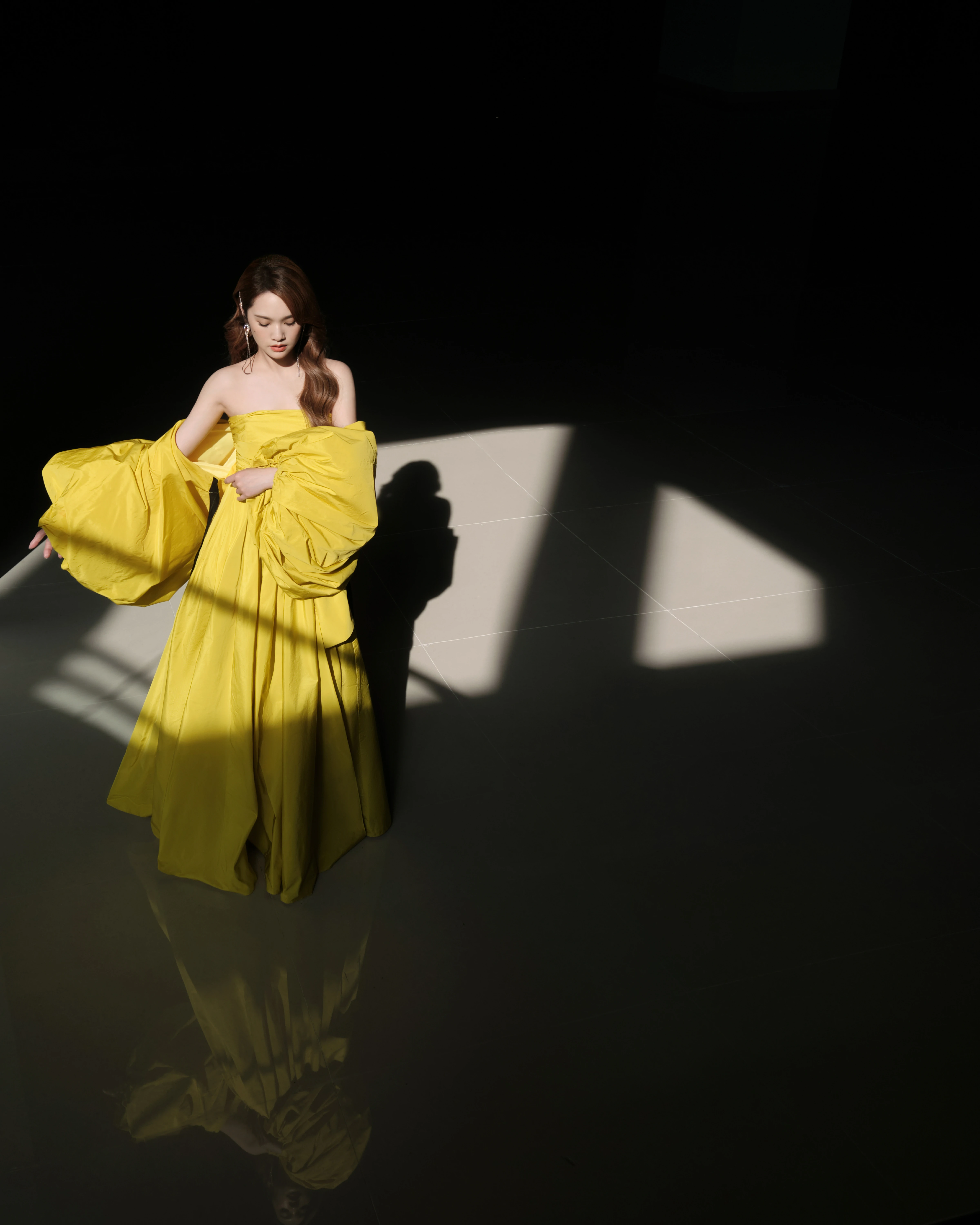 杨丞琳《我们的歌》最新造型写真发布 斜麻花辫造型出镜甜又靓,16