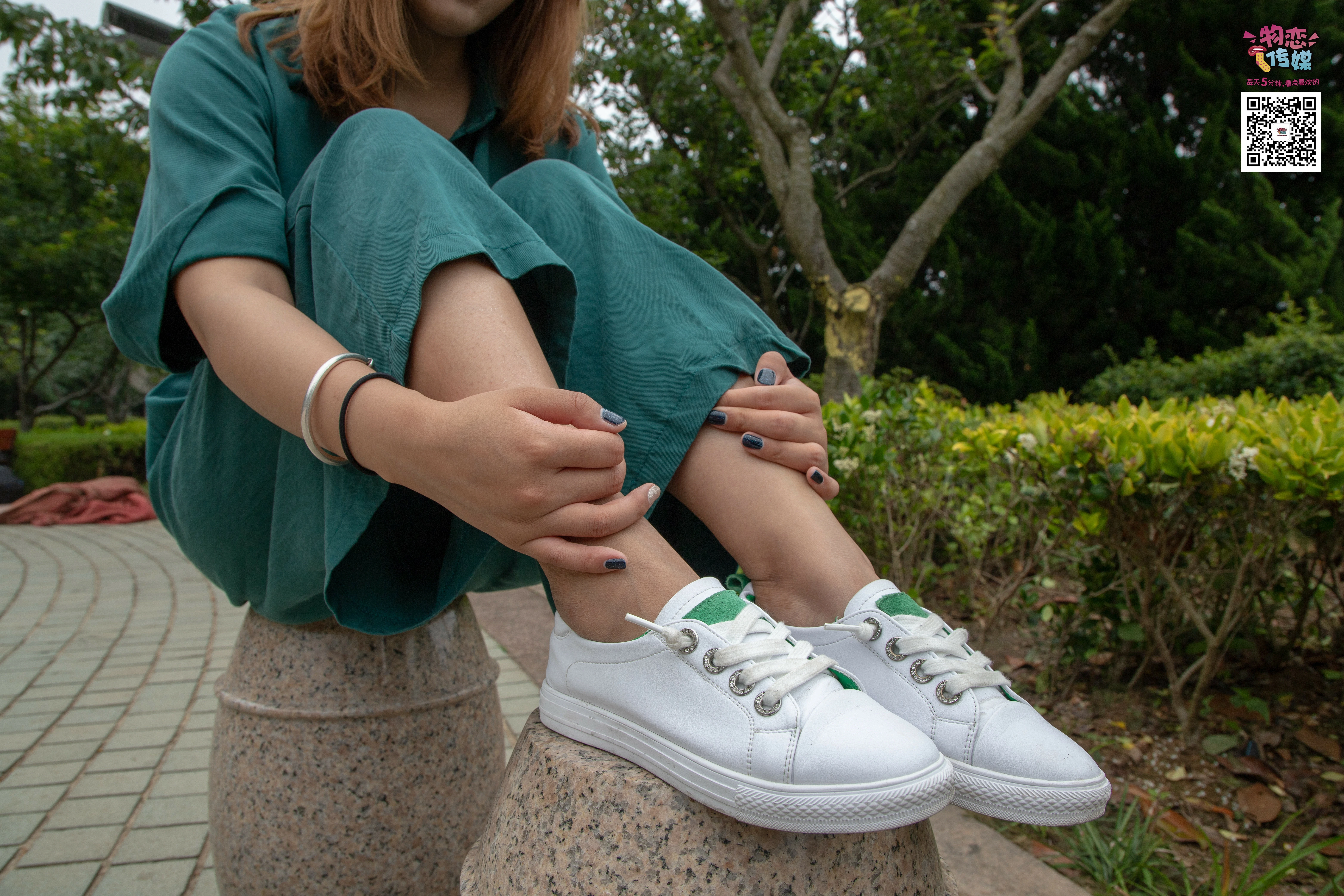 [物恋传媒]NO.019 地道的青岛小姐姐哦 白色板鞋搭配白色船袜,0015