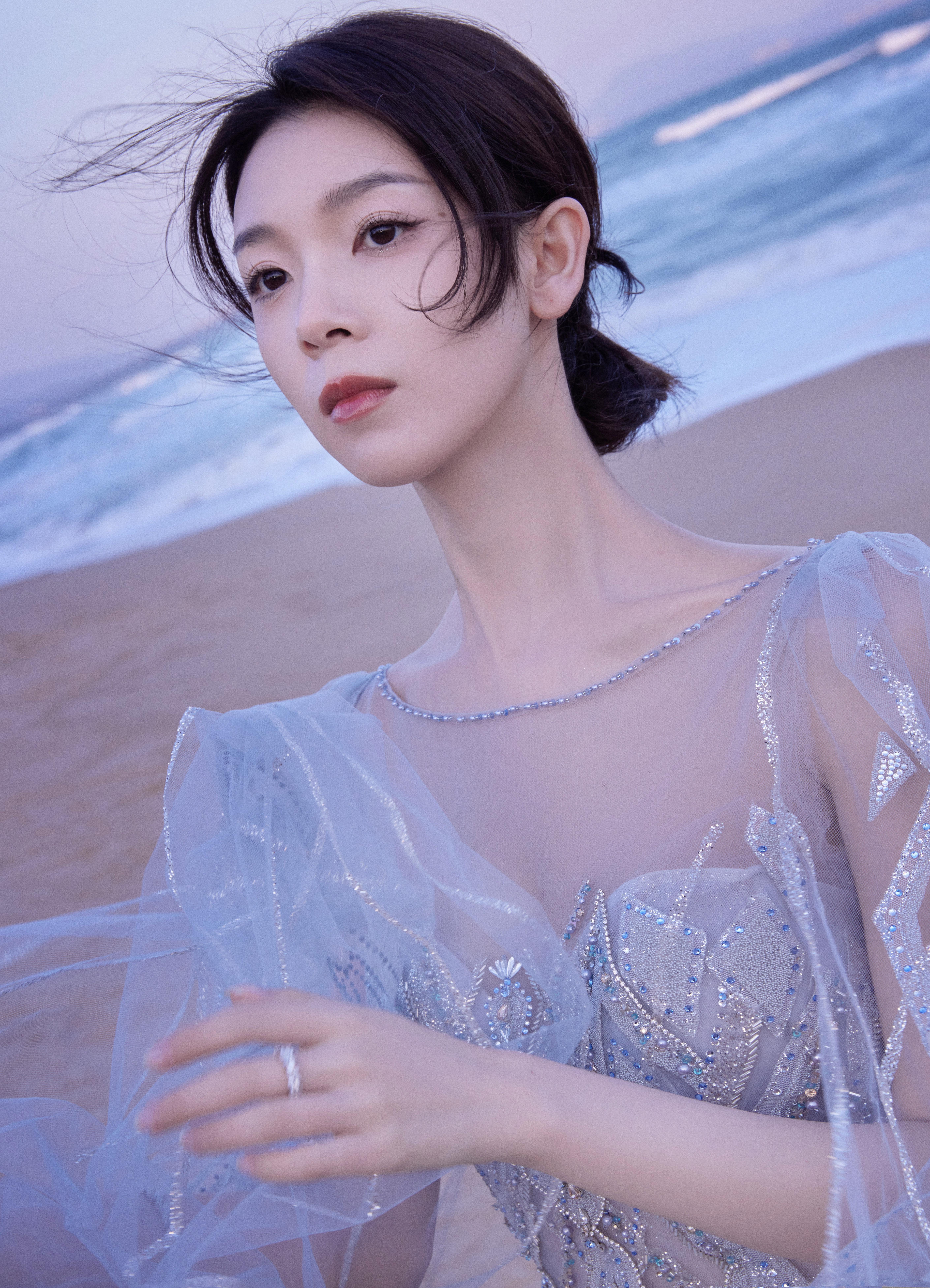 仙女姐姐陈瑶沙滩写真 蓝色透视连身礼裙优雅迷人！,1 (2)