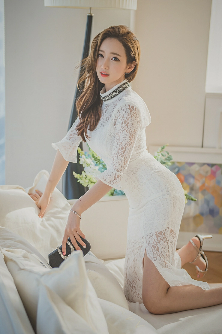 韩国美女模特李妍静 粉色透视连衣裙与白色镂空礼服性感写真集,1 (14)