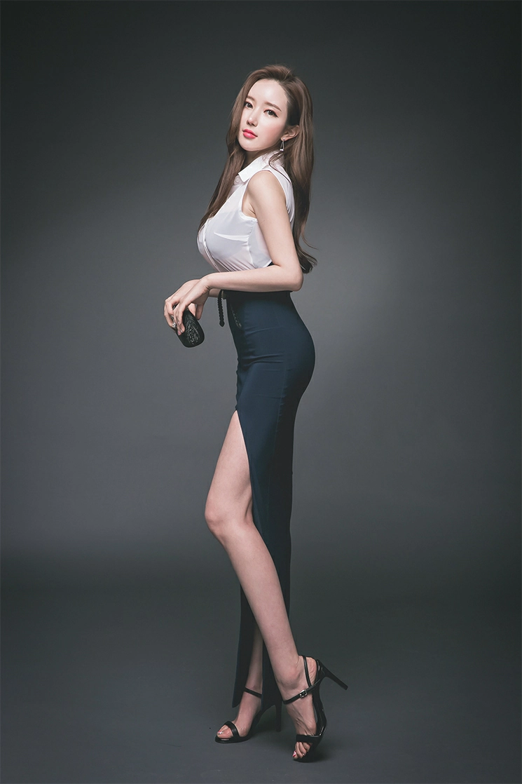 韩国美女模特李妍静 白色裸背连衣裙与粉色衬衫加黑色短裙性感写真集,2 (6)