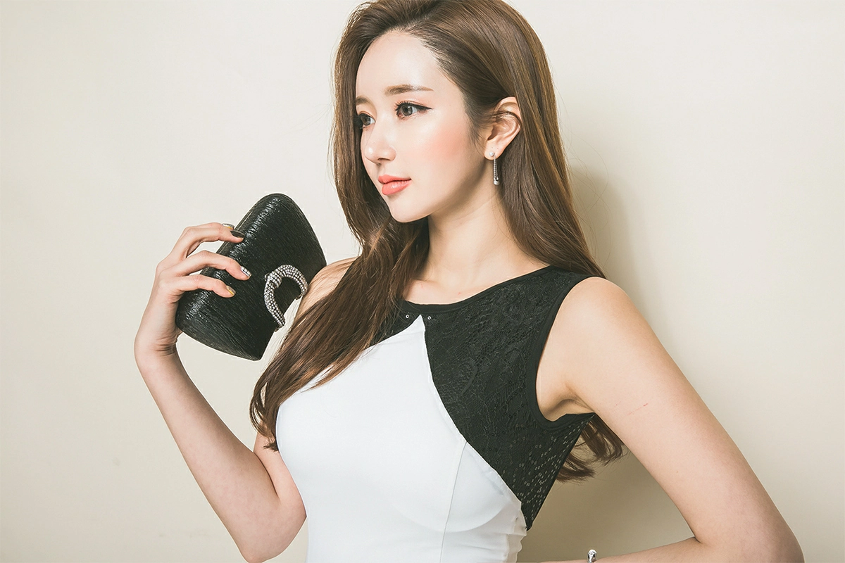 韩国美女模特李妍静 白色裸背连衣裙与粉色衬衫加黑色短裙性感写真集,3 (8)