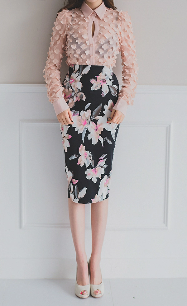 韩国美女模特李妍静 都市OL制服与粉色透视衬衫加黑色碎花短裙性感写真集,5 (32)