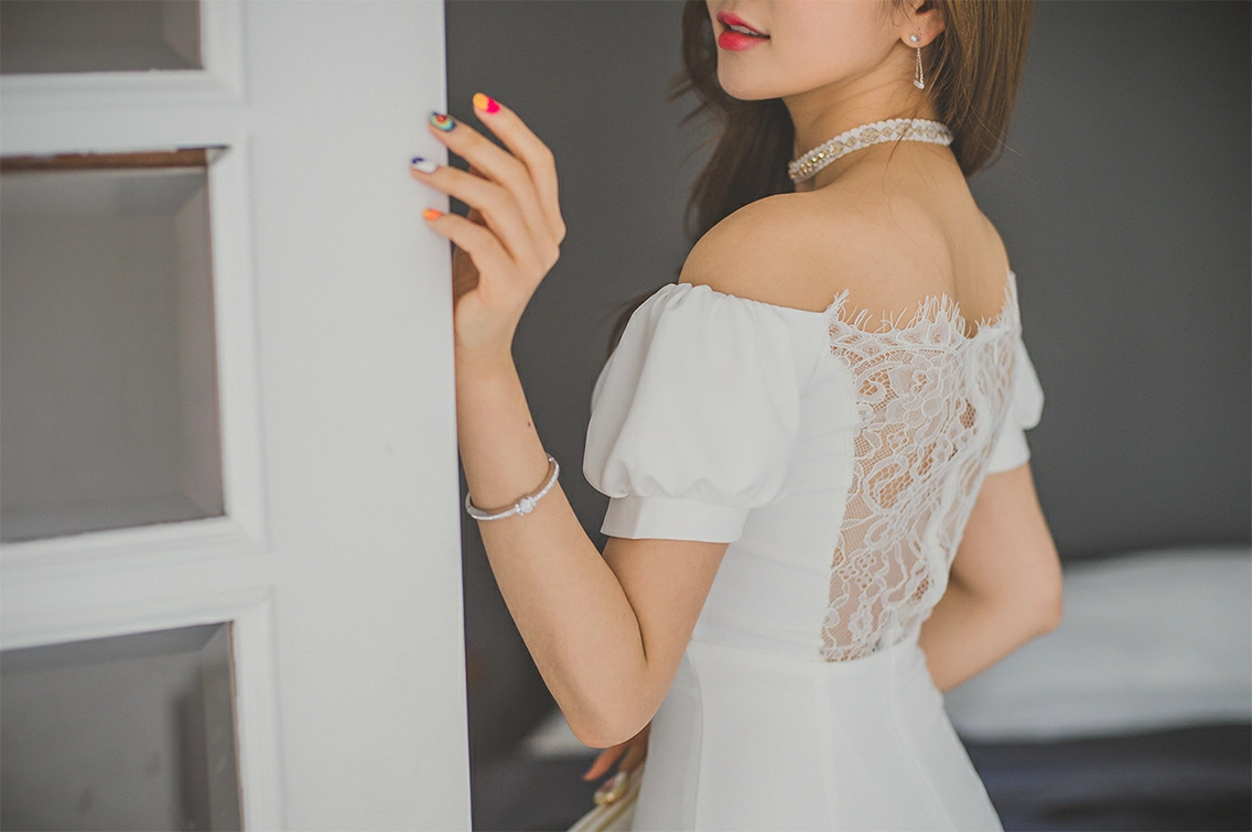 韩国美女模特李妍静 红色吊带连身礼裙与白色镂空裙性感写真集,1 (20)