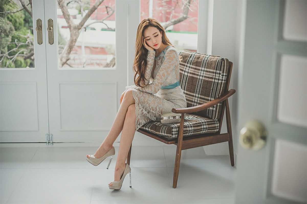 韩国美女模特李妍静 红色吊带连身礼裙与白色镂空裙性感写真集,2 (1)