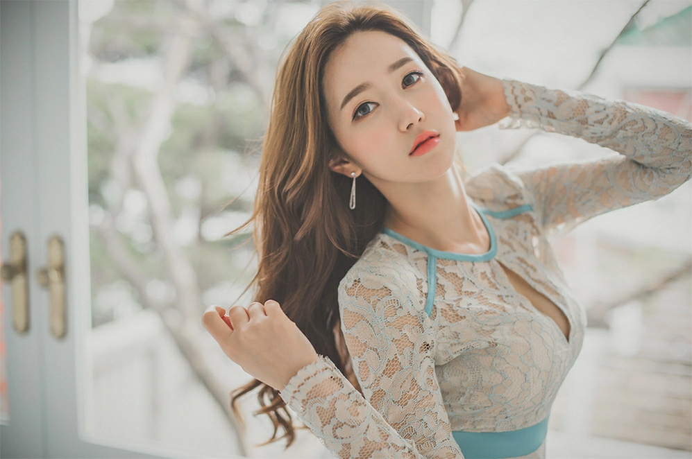 韩国美女模特李妍静 红色吊带连身礼裙与白色镂空裙性感写真集,2 (12)