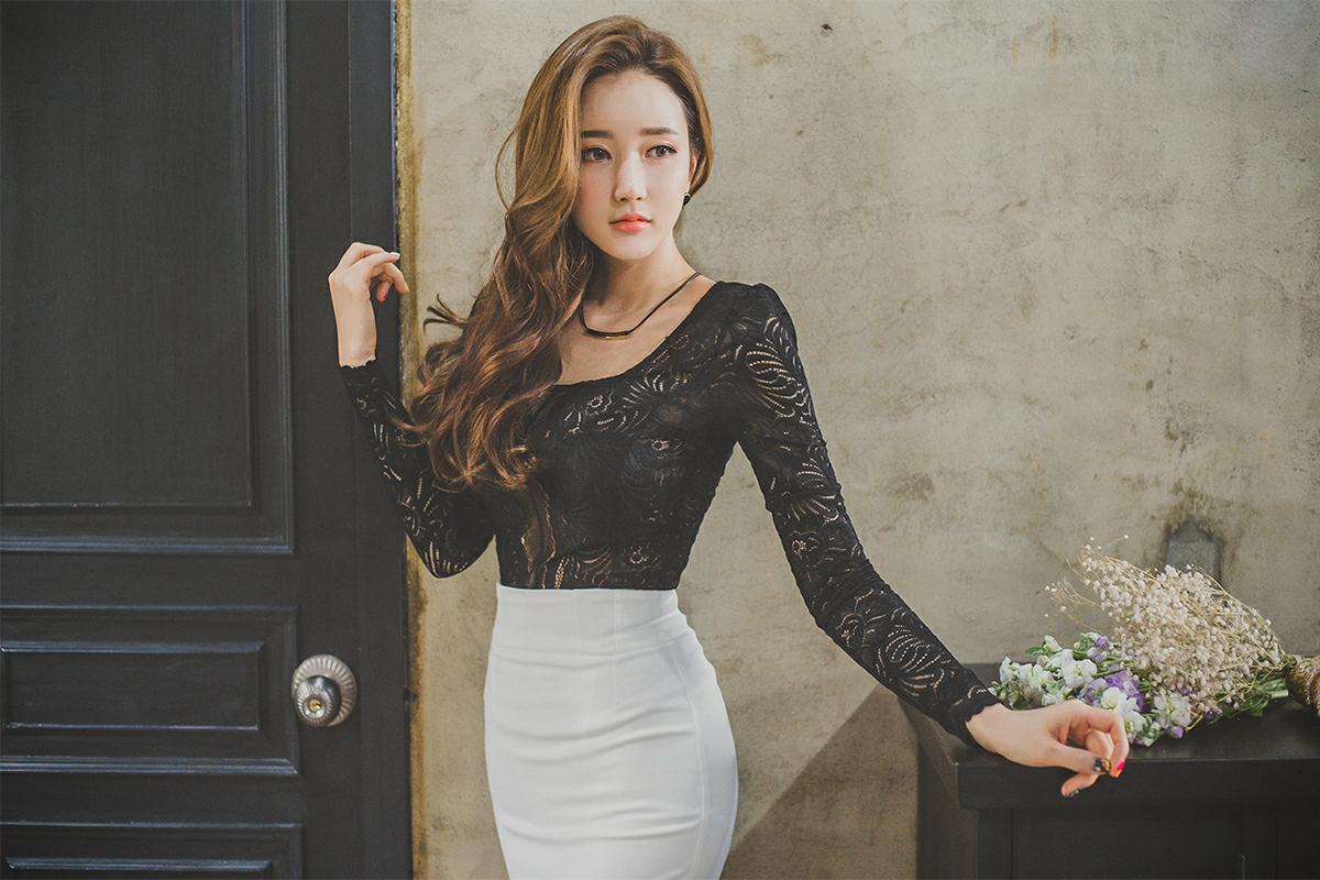 韩国美女模特李妍静 黑色透视OL衬衫加白色短裙与粉色抹胸连衣裙性感写真集,1 (1)