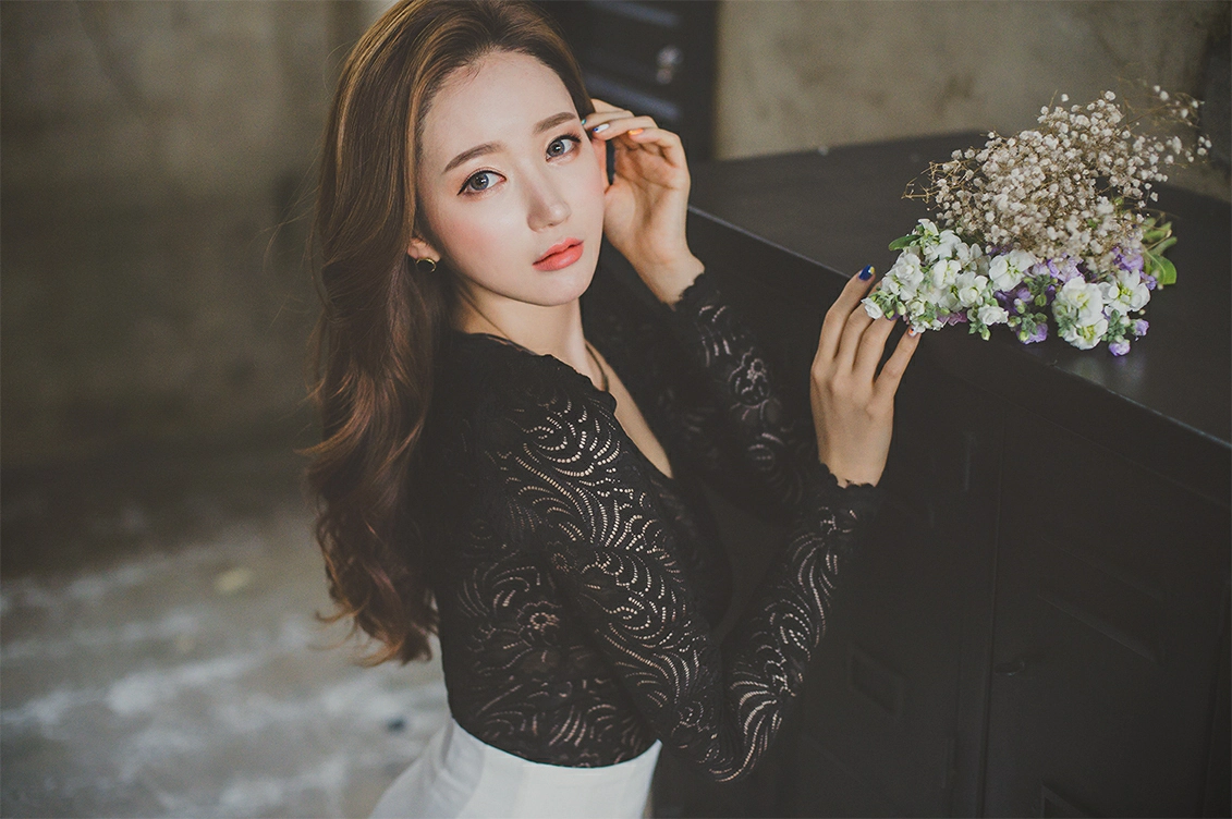 韩国美女模特李妍静 黑色透视OL衬衫加白色短裙与粉色抹胸连衣裙性感写真集,1 (13)