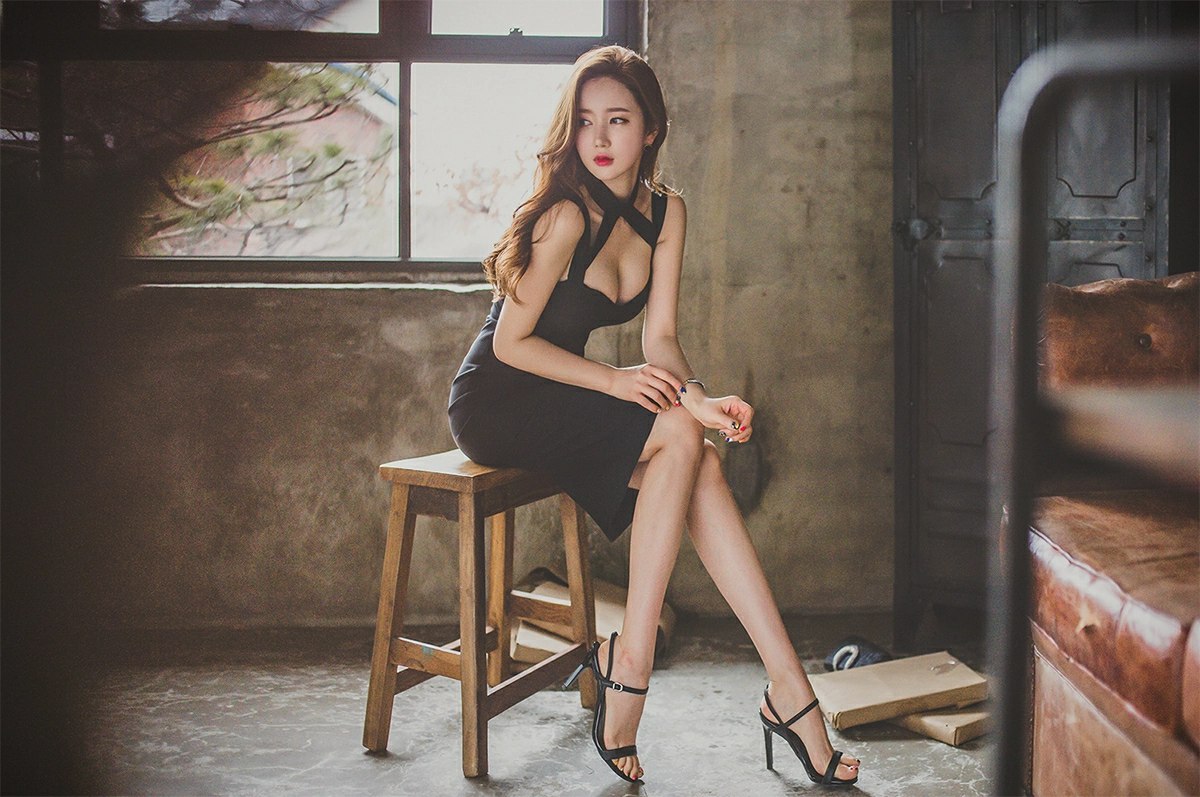 韩国美女模特李妍静 粉色连衣裙与黑白条纹短袖加长裙性感写真集,2 (1)