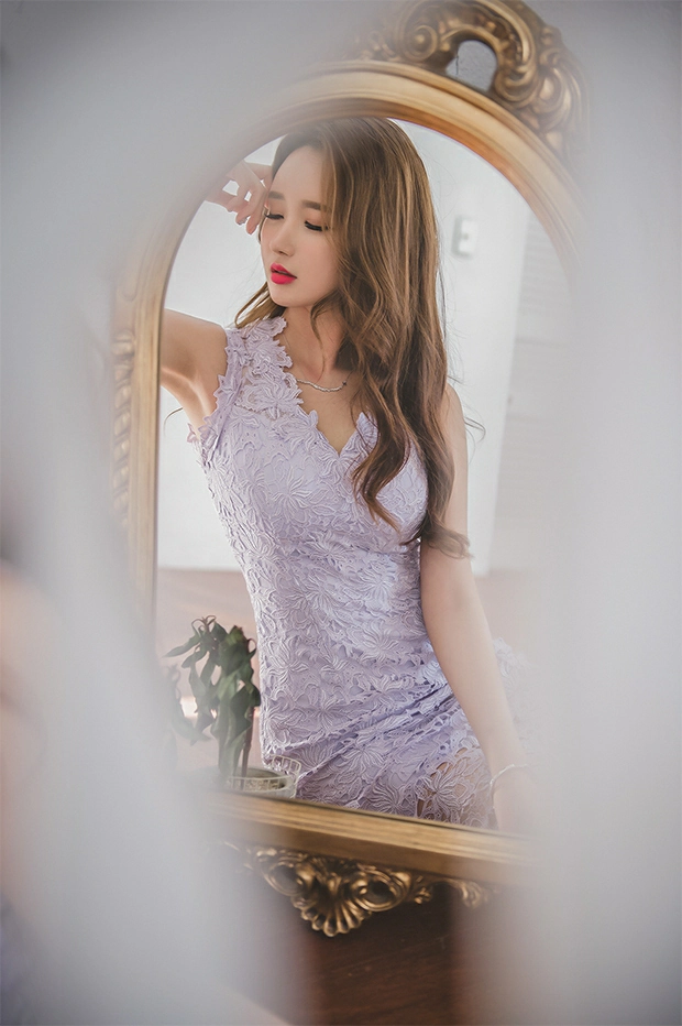 韩国美女模特李妍静 白色透视镂空OL制服加红色短裙与黑色连衣裙写真,1 (20)