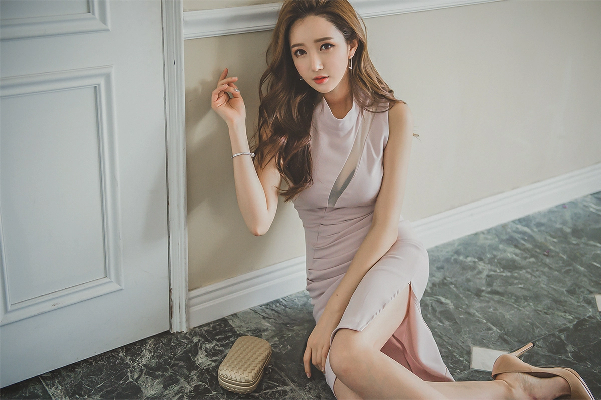 韩国美女模特李妍静 白色透视镂空OL制服加红色短裙与黑色连衣裙写真,2 (2)