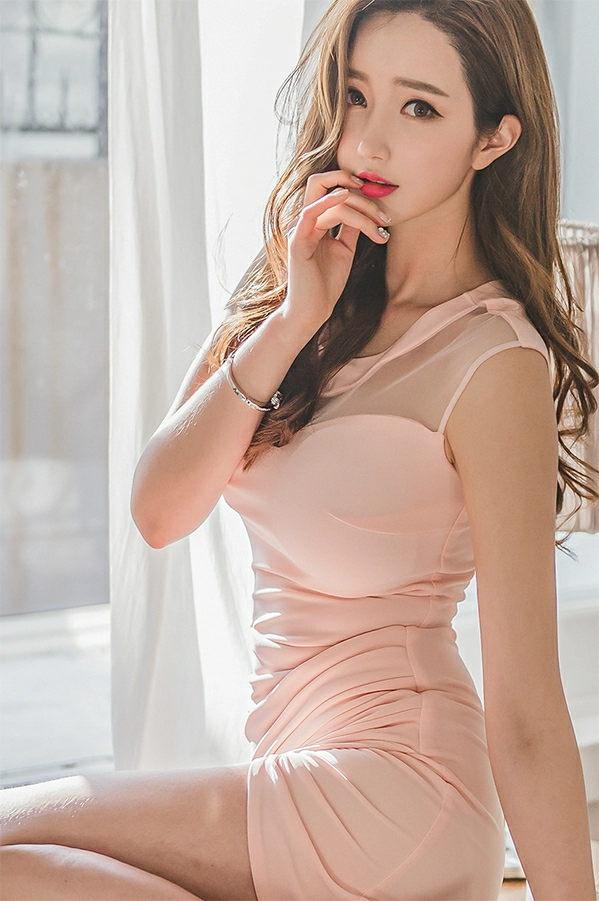 韩国美女模特李妍静 白色透视镂空OL制服加红色短裙与黑色连衣裙写真,3 (7)