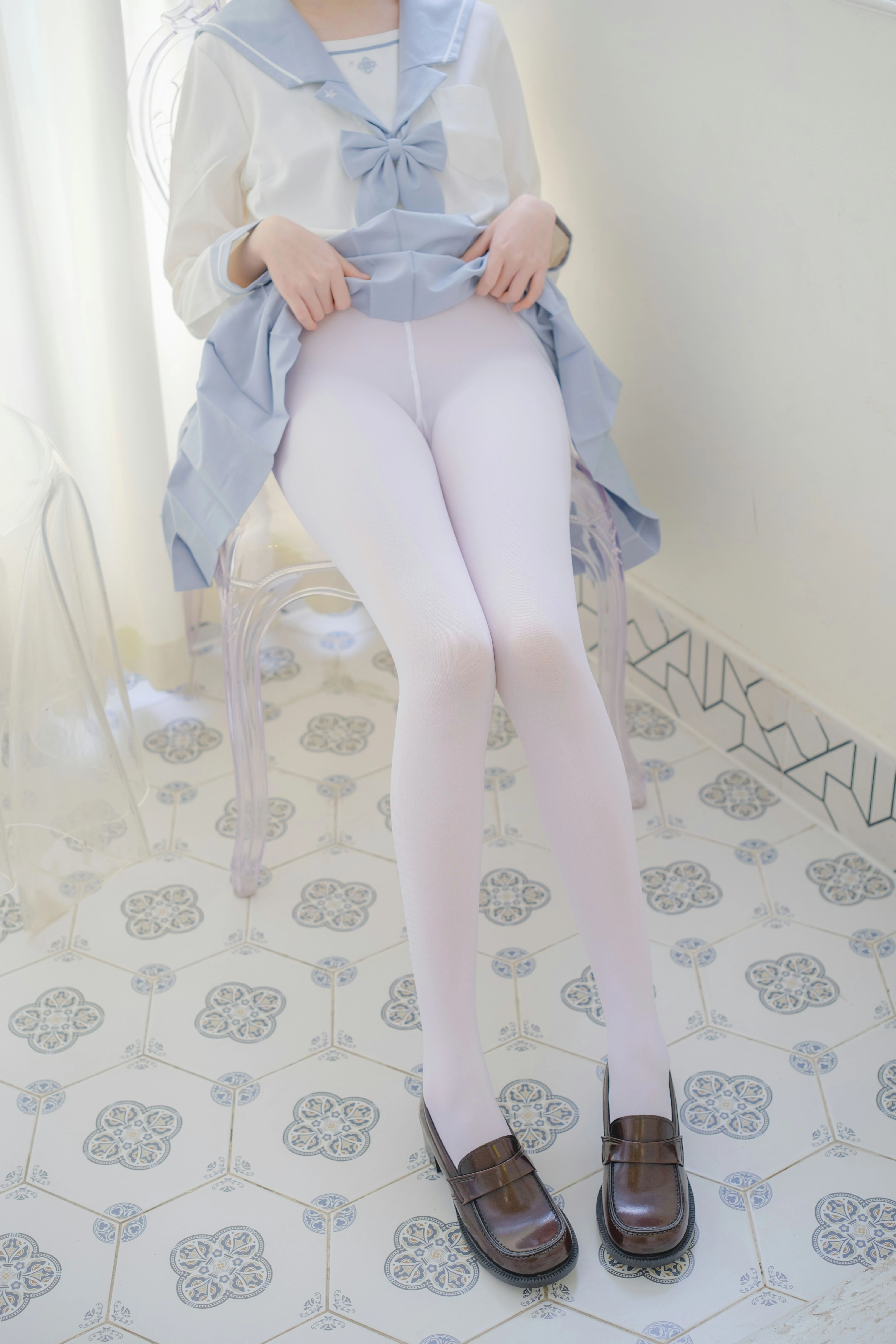 [森萝财团]内部VIP系列 微风-04 少女萝莉小学妹 白色JK制服与蓝色短裙加白色丝袜美腿私房写真集,0018