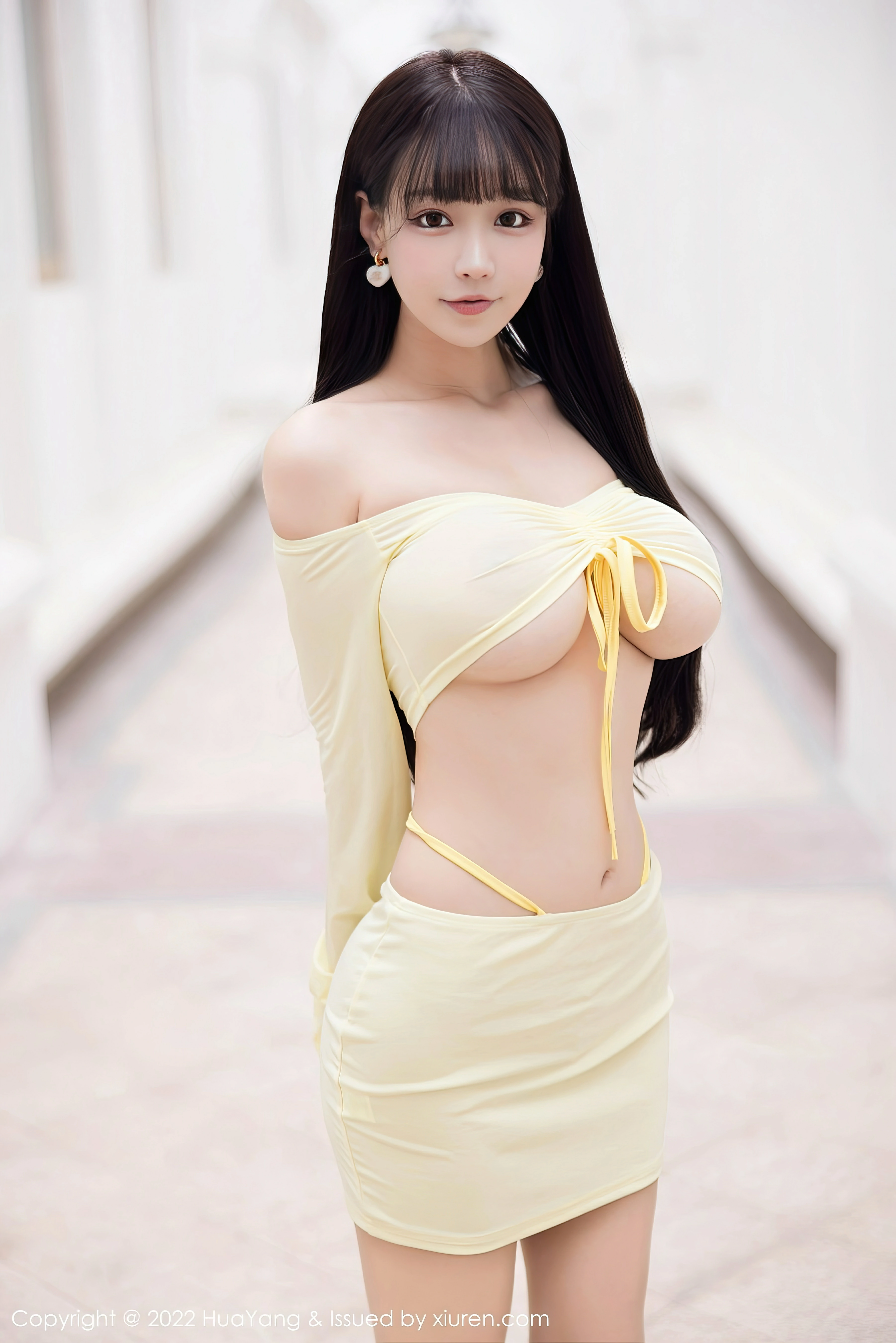 [HuaYang花漾show]HYG20221208VOL0522 朱可儿Flora 黄色礼服与短裙加肉丝美腿性感写真集,0002