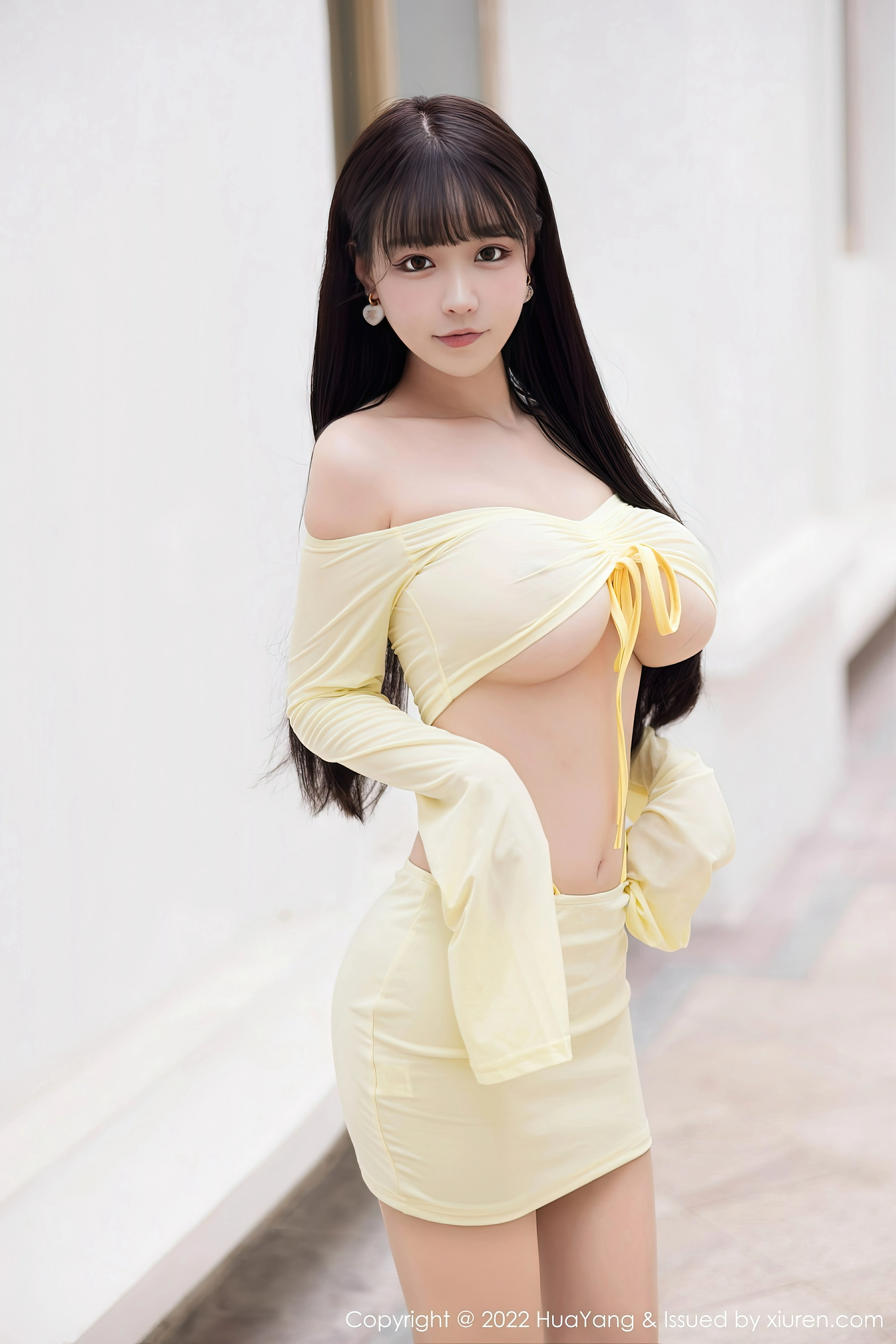 [HuaYang花漾show]HYG20221208VOL0522 朱可儿Flora 黄色礼服与短裙加肉丝美腿性感写真集,0004