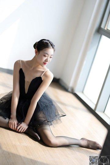 [GALLI嘉丽]舞蹈生日记 052 金星 黑色透视芭蕾舞裙加黑丝美腿性感写真集