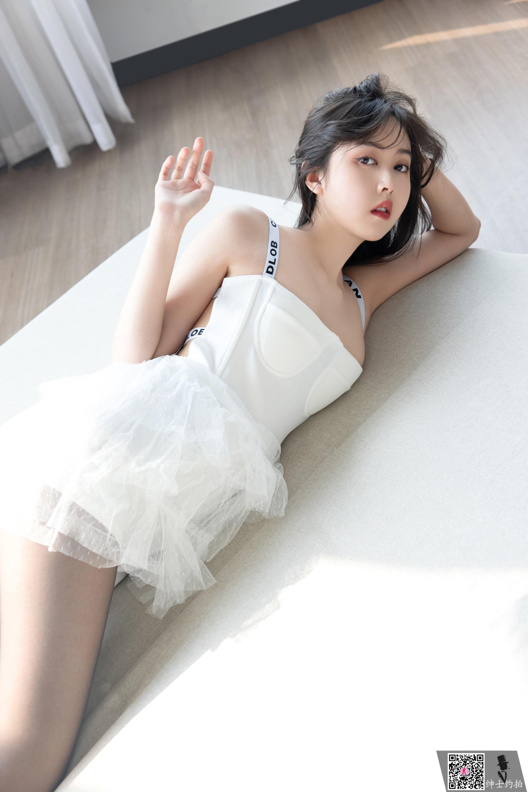 [SHENSHI绅士]SS025 美惠子 白色连衣裙加黑丝美腿性感私房写真集,0020