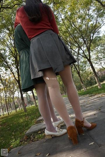 [SIEE丝意]NO.012 公园小路 鱼鱼&茹茹 灰色短裙加肉丝美腿玉足性感写真集