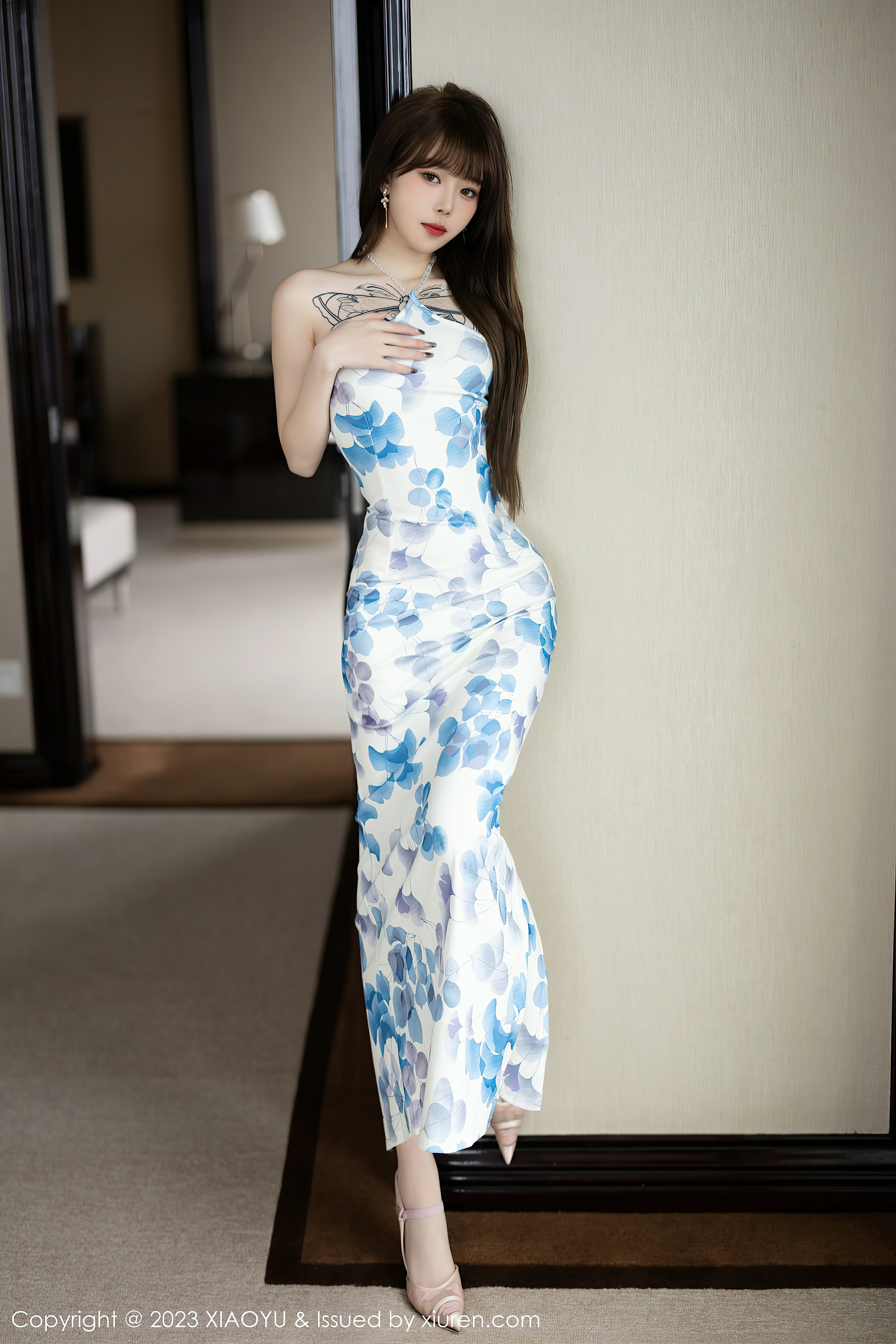 [XIAOYU语画界]YU20230314VOL0985 奶瓶 白色旗袍与粉色内衣加肉丝美腿性感私房写真集,0007
