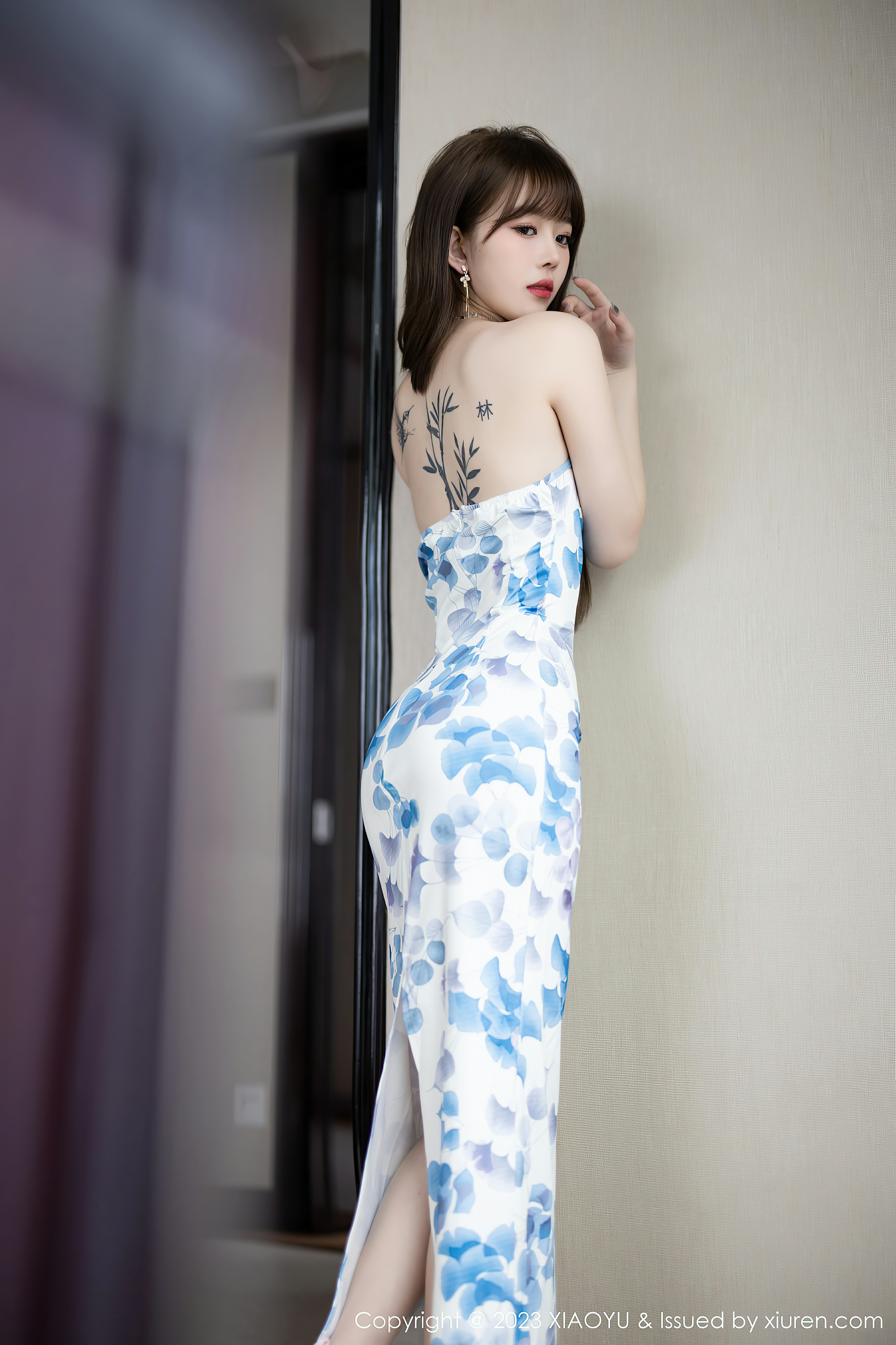 [XIAOYU语画界]YU20230314VOL0985 奶瓶 白色旗袍与粉色内衣加肉丝美腿性感私房写真集,0011