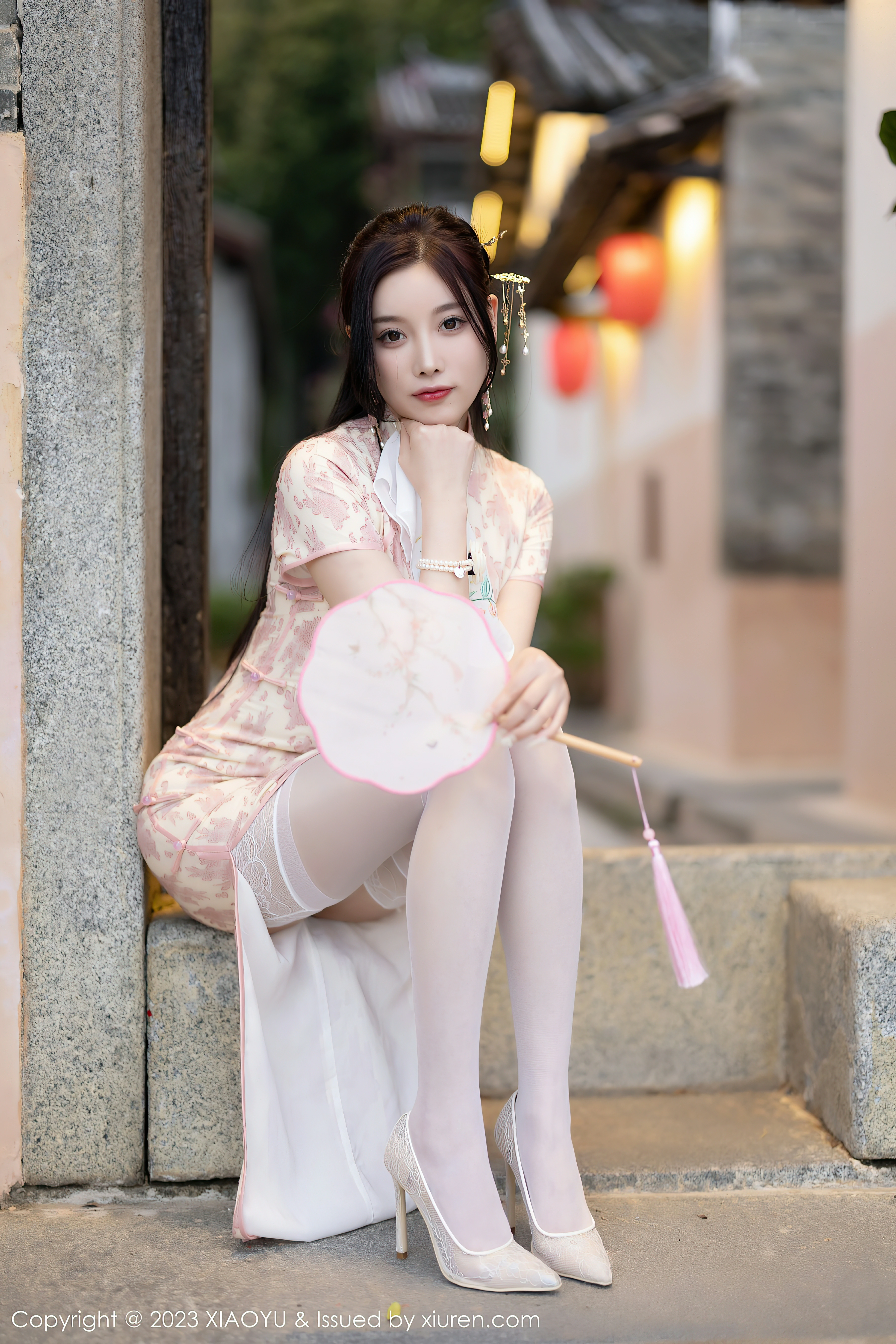 [XIAOYU语画界]YU20230324VOL0993 杨晨晨Yome 粉色旗袍与镂空睡衣加丝袜美腿性感私房写真集,0014
