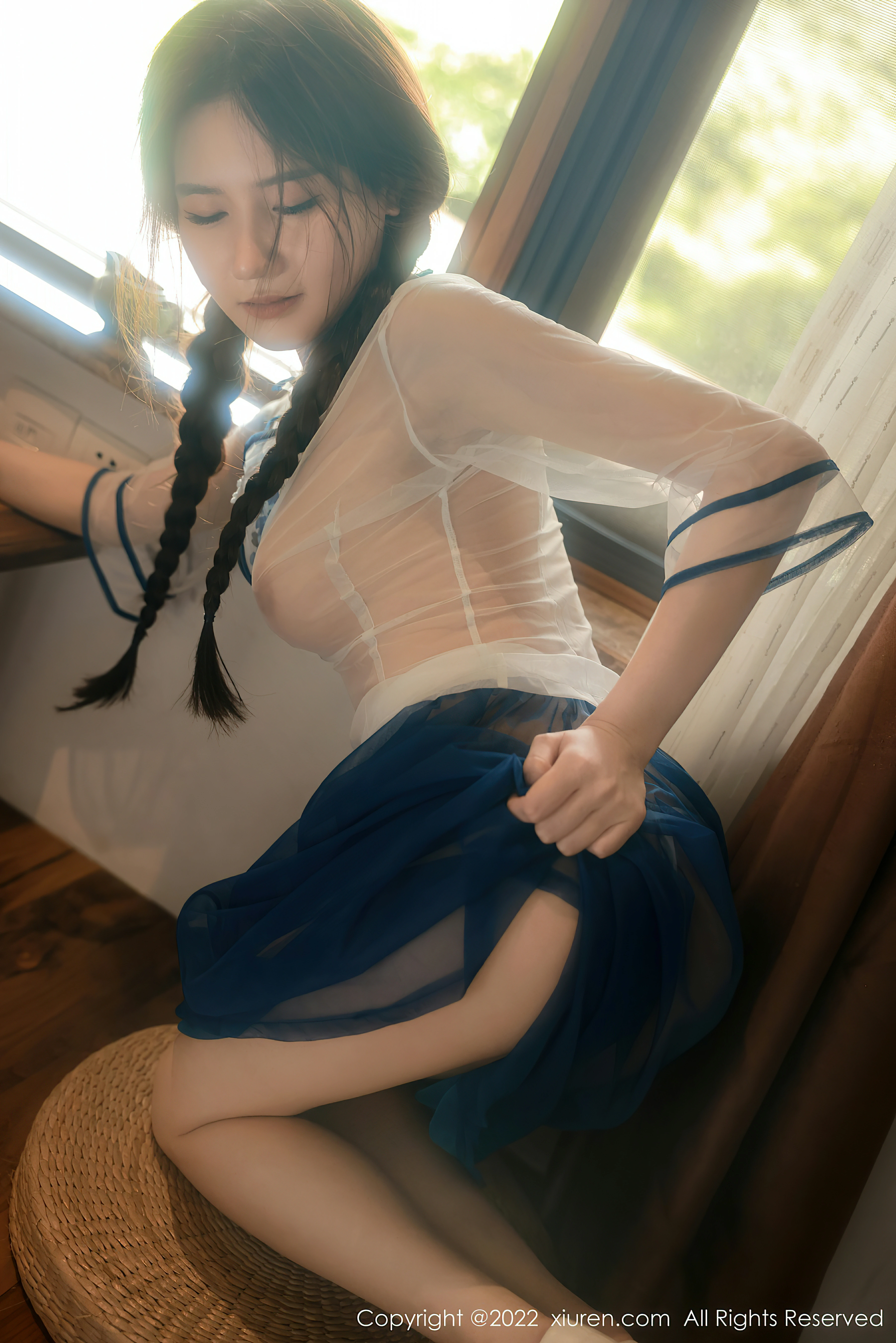 [Xiuren秀人网]XR20220718N05287 古月小同学 白色透视旗袍加蓝色短裙性感私房写真集,0012