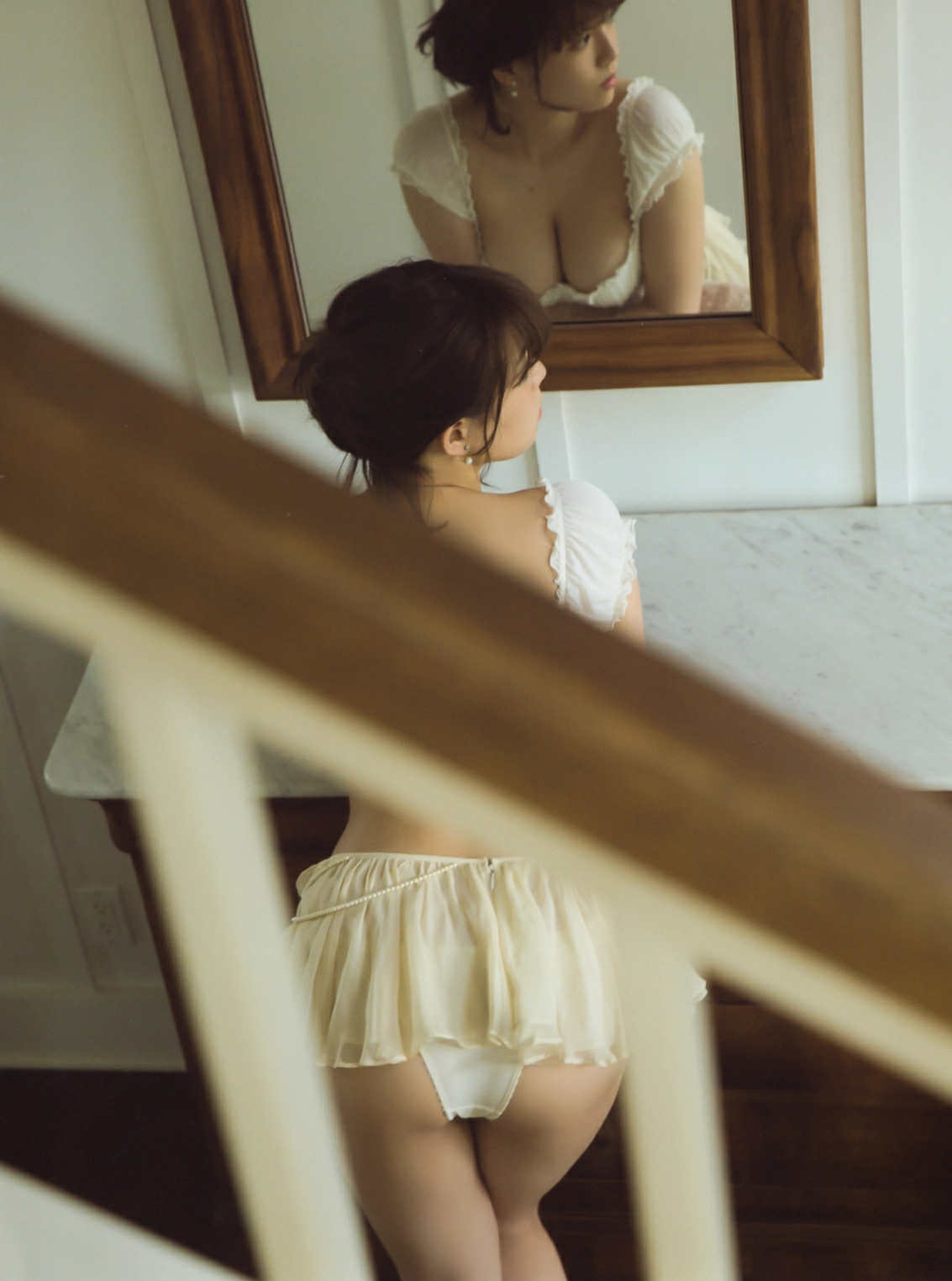 Ai Shinozaki 篠崎愛 - Mugen 夢幻 童颜巨乳 蕾丝内衣与比基尼泳装性感写真集,0010