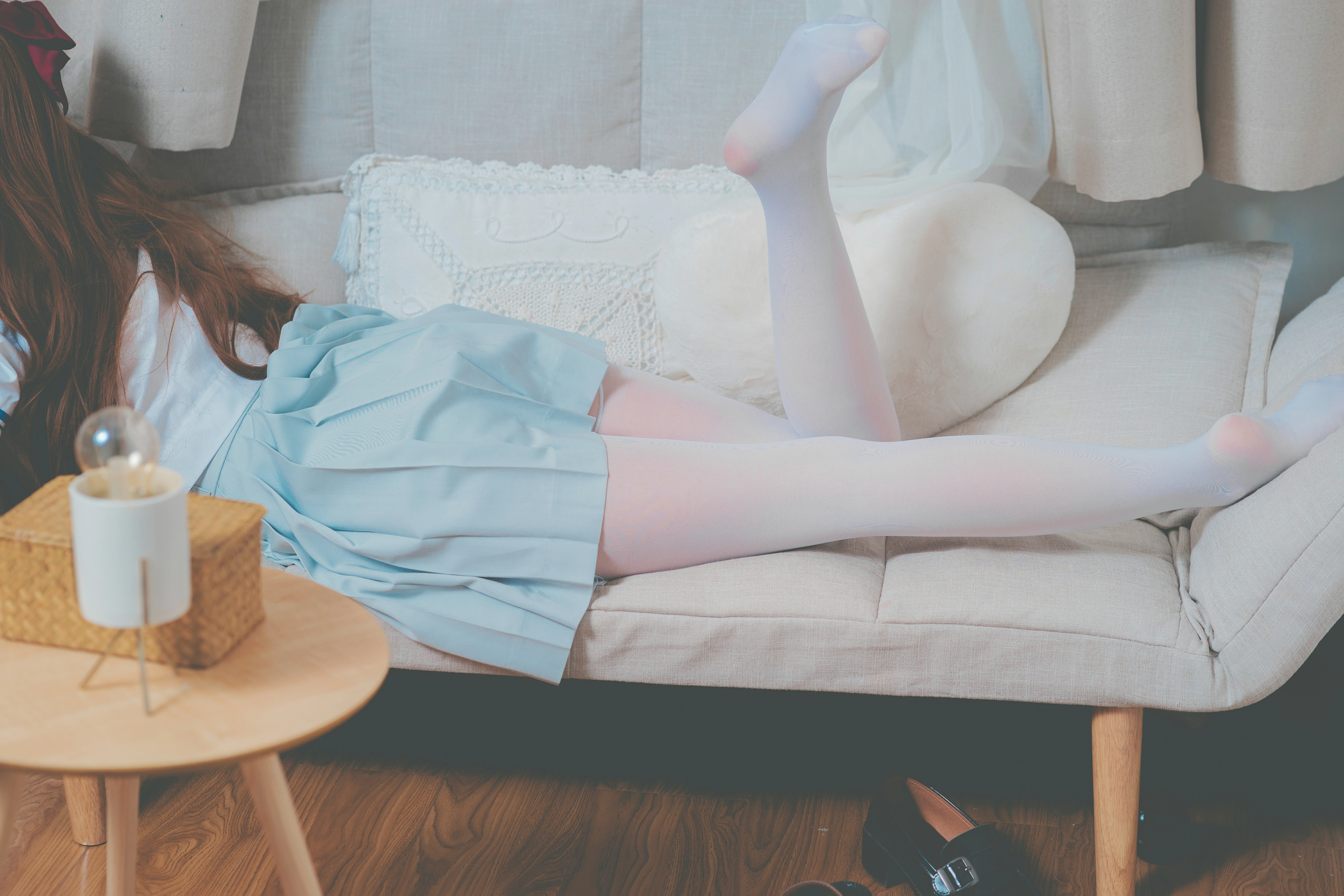 清纯萝莉少女 面饼仙儿 白色JK水手制服与蓝色短裙加白色丝袜美腿性感写真集,0005